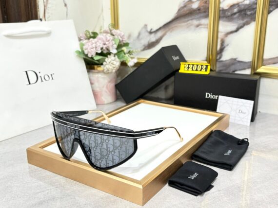 em unisex sunglasses