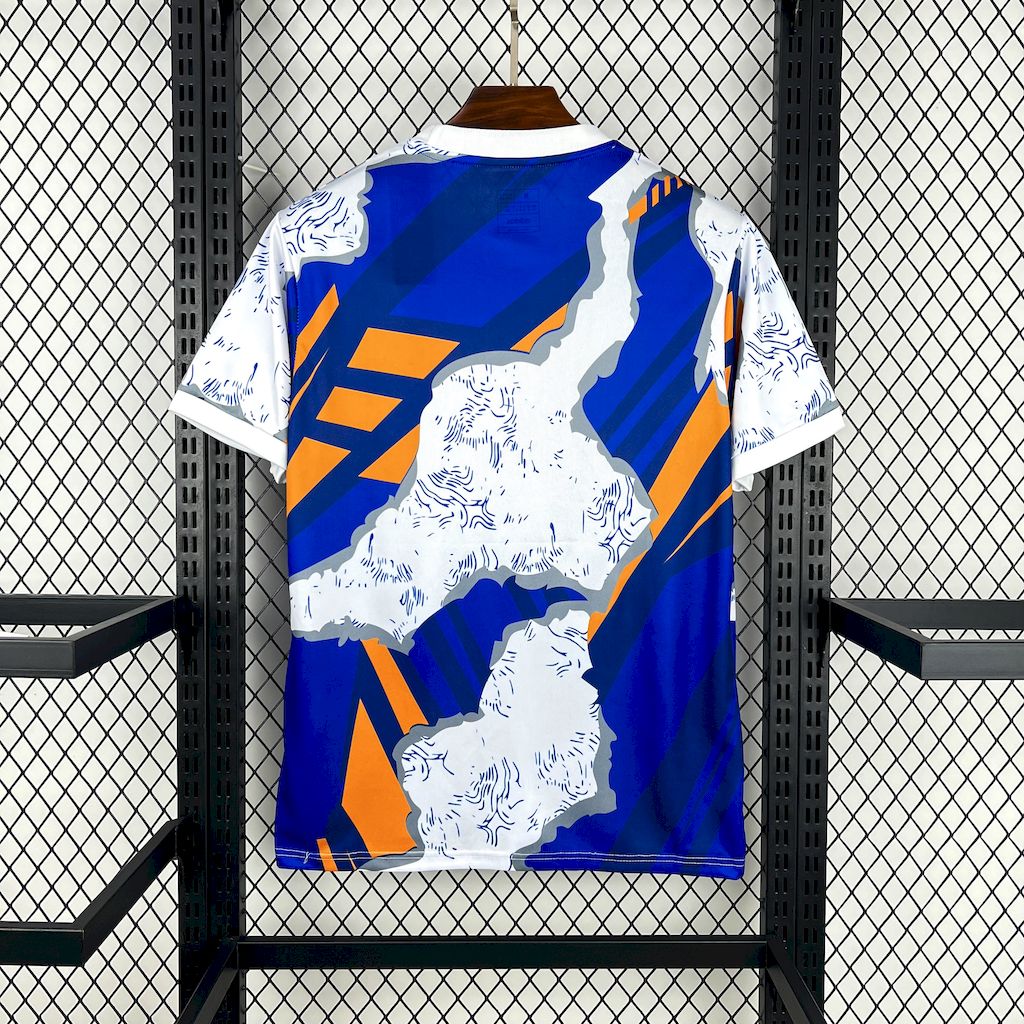 2025/2026 Real Madrid Special Edition Football Shirt （Fan Edition）