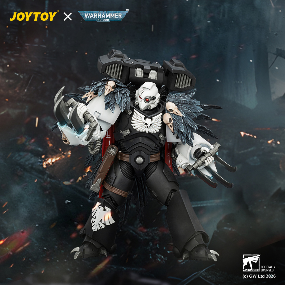 JOYTOY JT04742 Warhammer 40k 1:18 Raven Guard Chapter Master Aethon Shaan with Claws of Severax and Heavy Bolt Pistol - JOYTOY WORLD