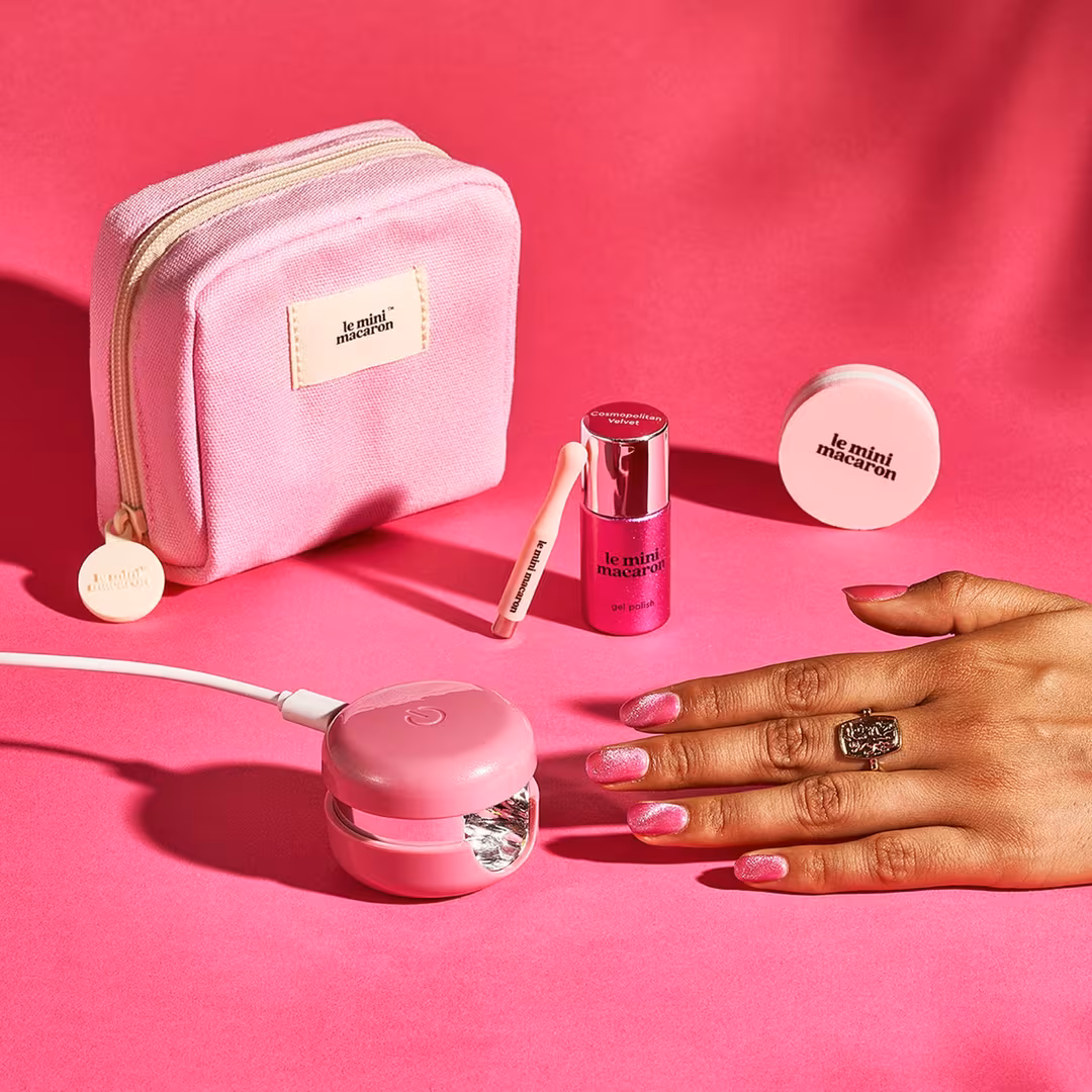 Le Mini Macaron  Velvet Cat Eye Gel Manicure Kit