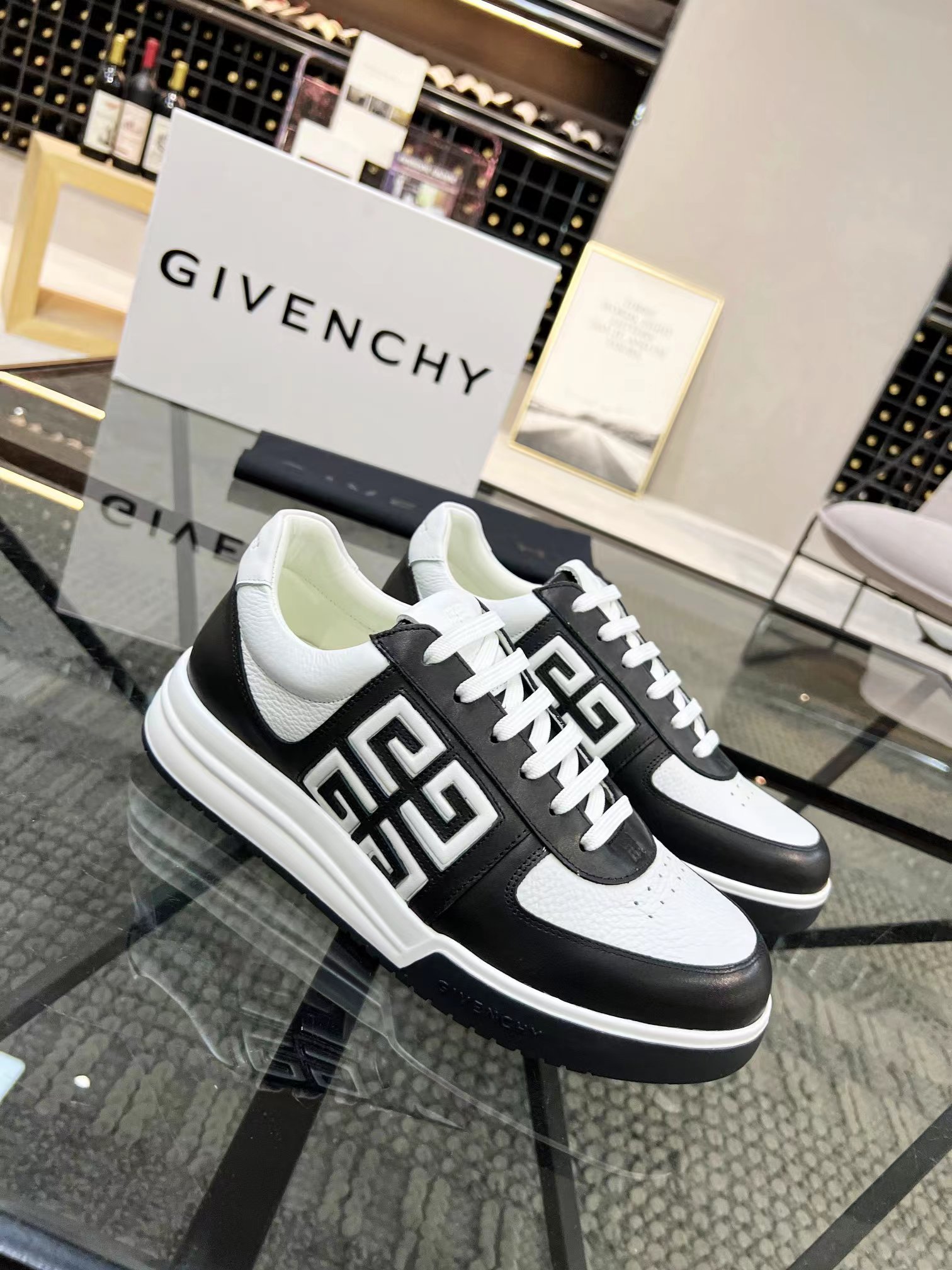 Givenchy Men's Casual Sneakers