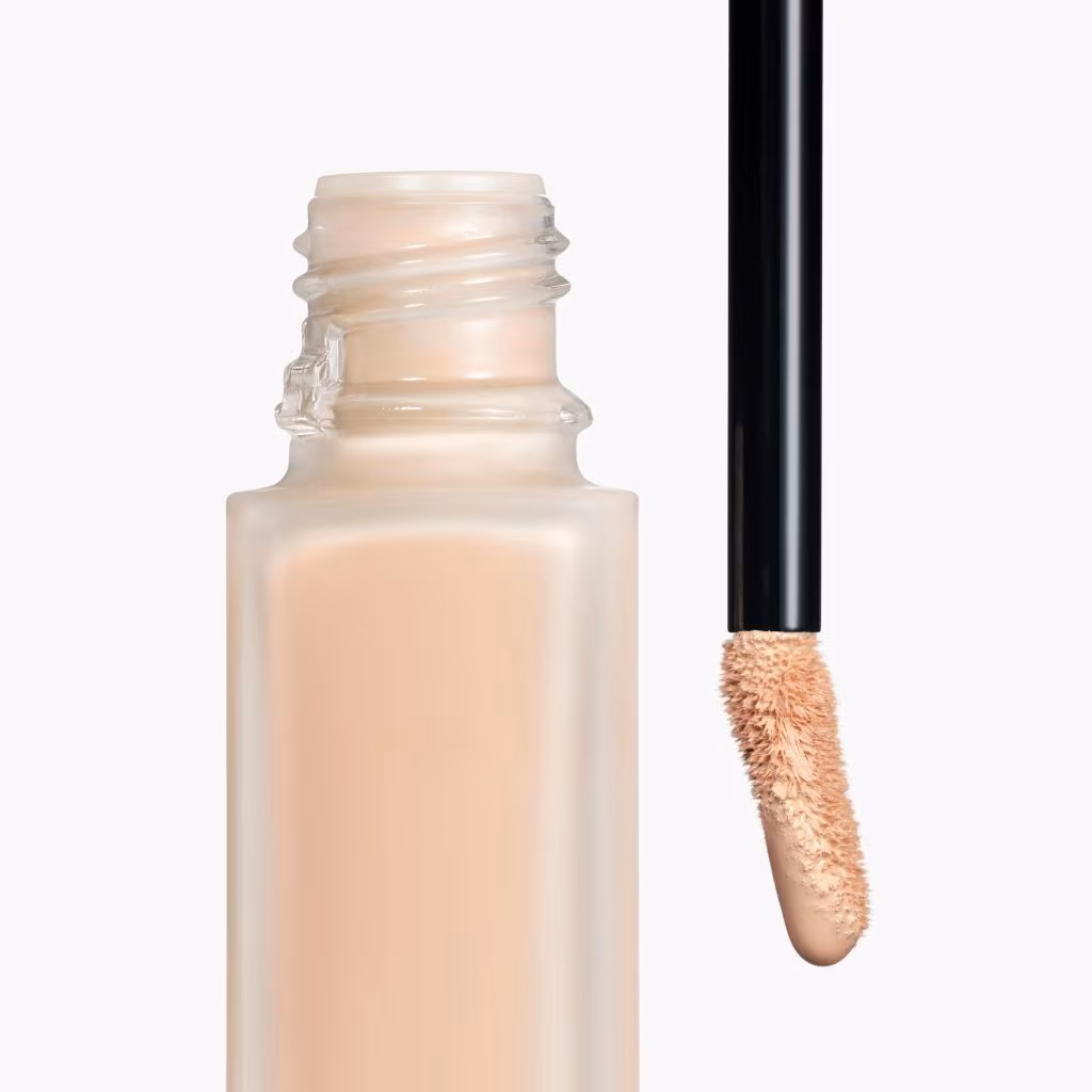 LE CORRECTEUR CONCEALER – LANGER HALT – MAXIMALER TRAGEKOMFORT – MAKELLOSES FINISH
