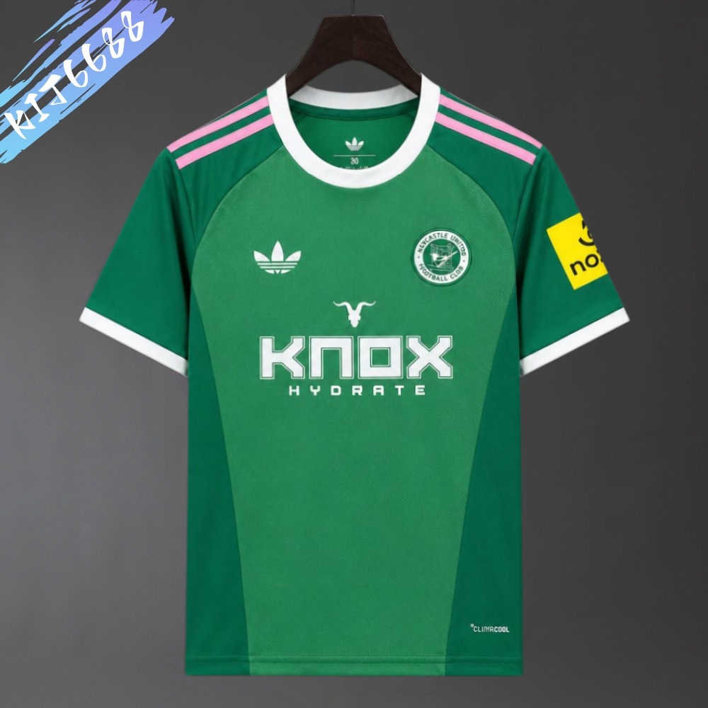 2026/2027 Newcastle United Goalkeeper Football Shirt (Fans version）