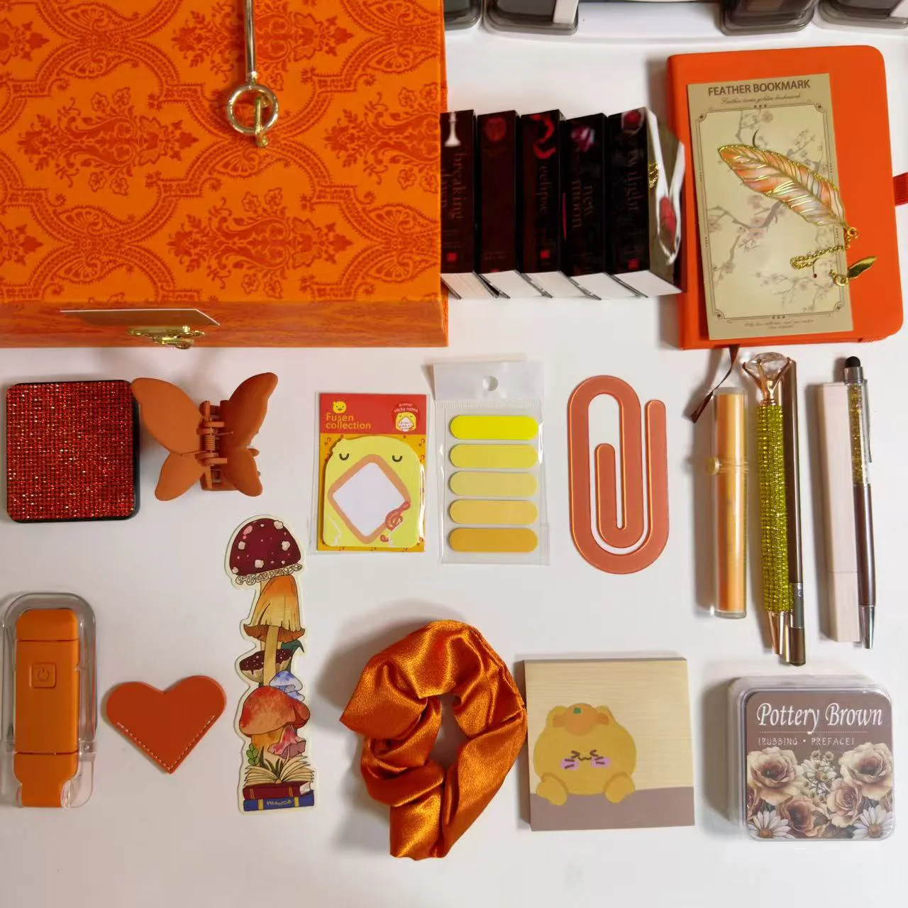 Your Sunset Glow 🧡🌅 Bookish Bundle
