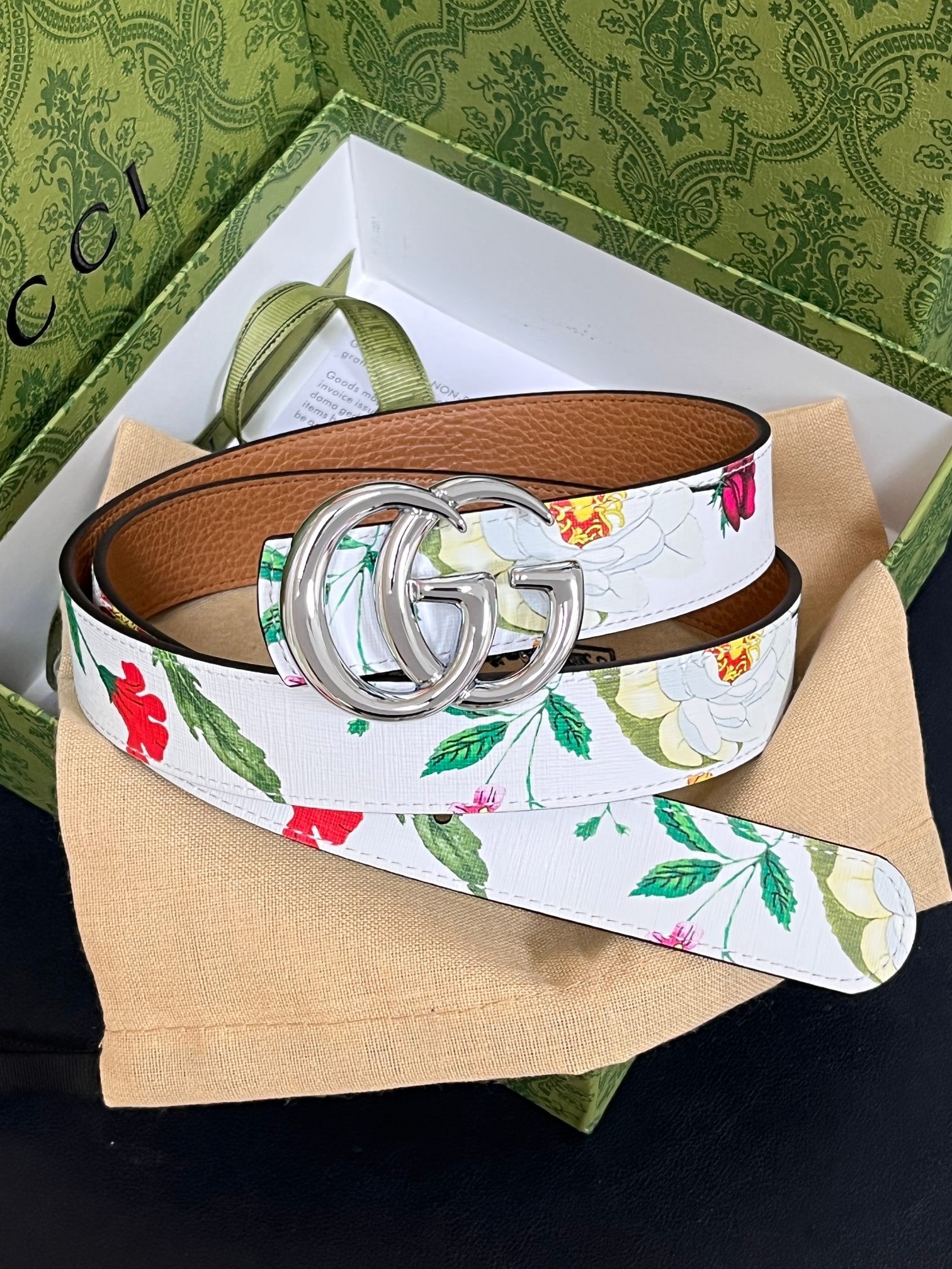 Gucci Reversible GG Marmont belt