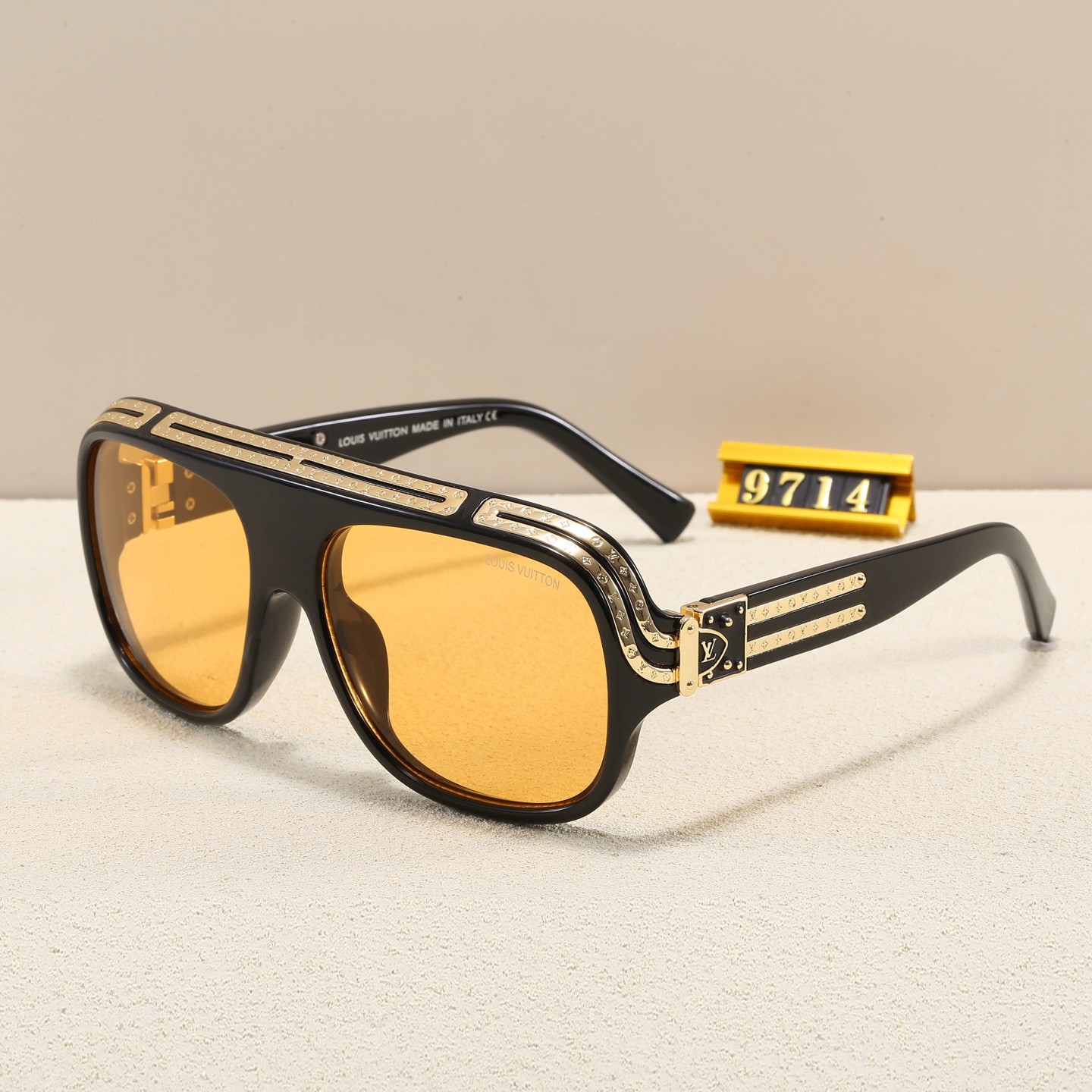 LV Fashionable Sunglasses