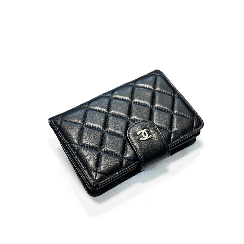 Chanel Lambskin Quilted Coin Purse Card Holder WALLET