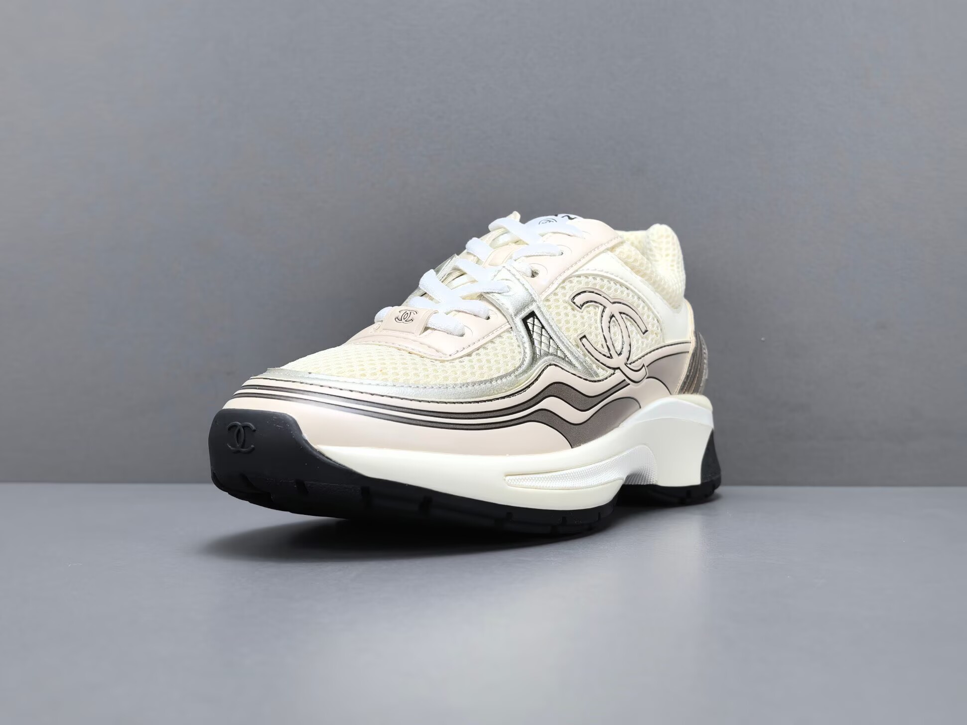 CHNE1 Leather Low Top Sneakers - CCSHOES