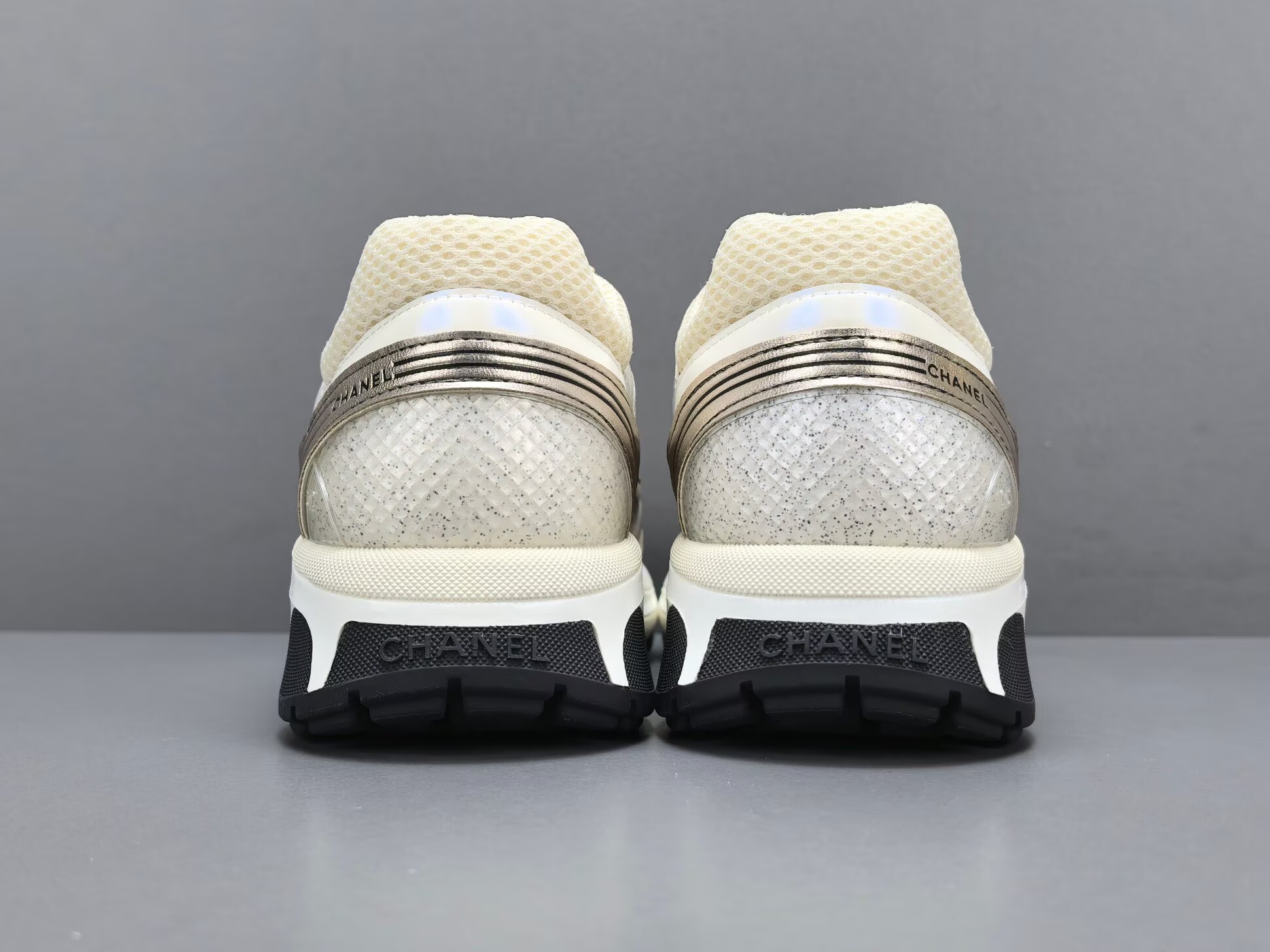 CHNE1 Leather Low Top Sneakers - CCSHOES