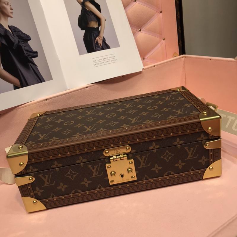LV LV case 34x18x11cm QS-7