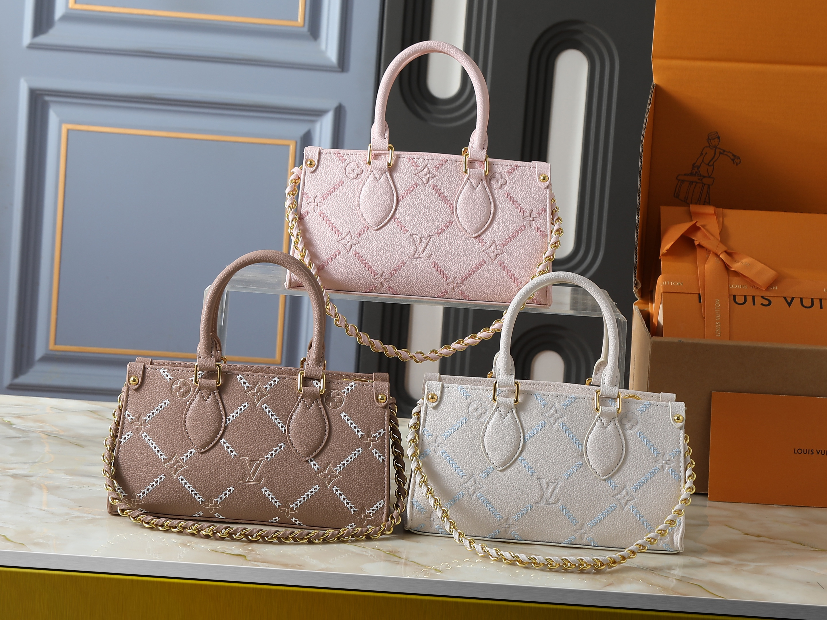 LV Speedy Bandoulière 20 Handbag