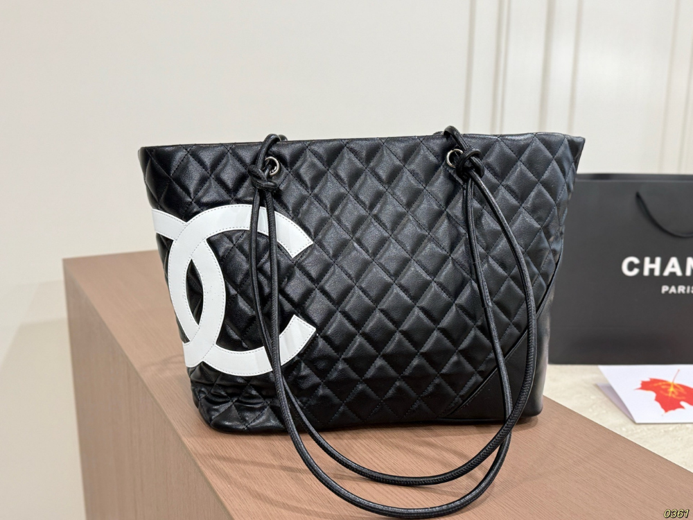 Chanel  Tote Bag