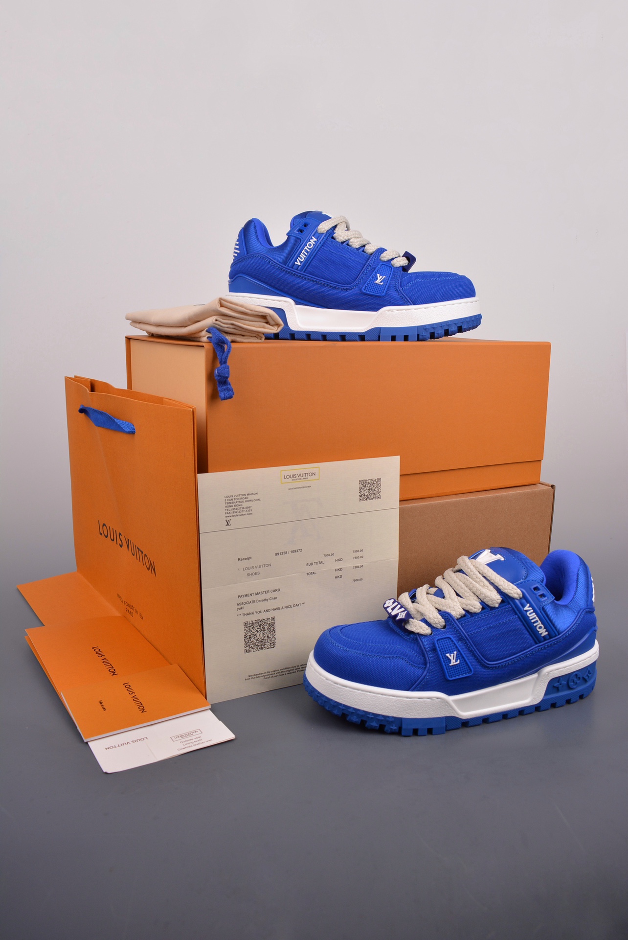 Louis Vuitton Trainer Maxi Sneakers deep blue