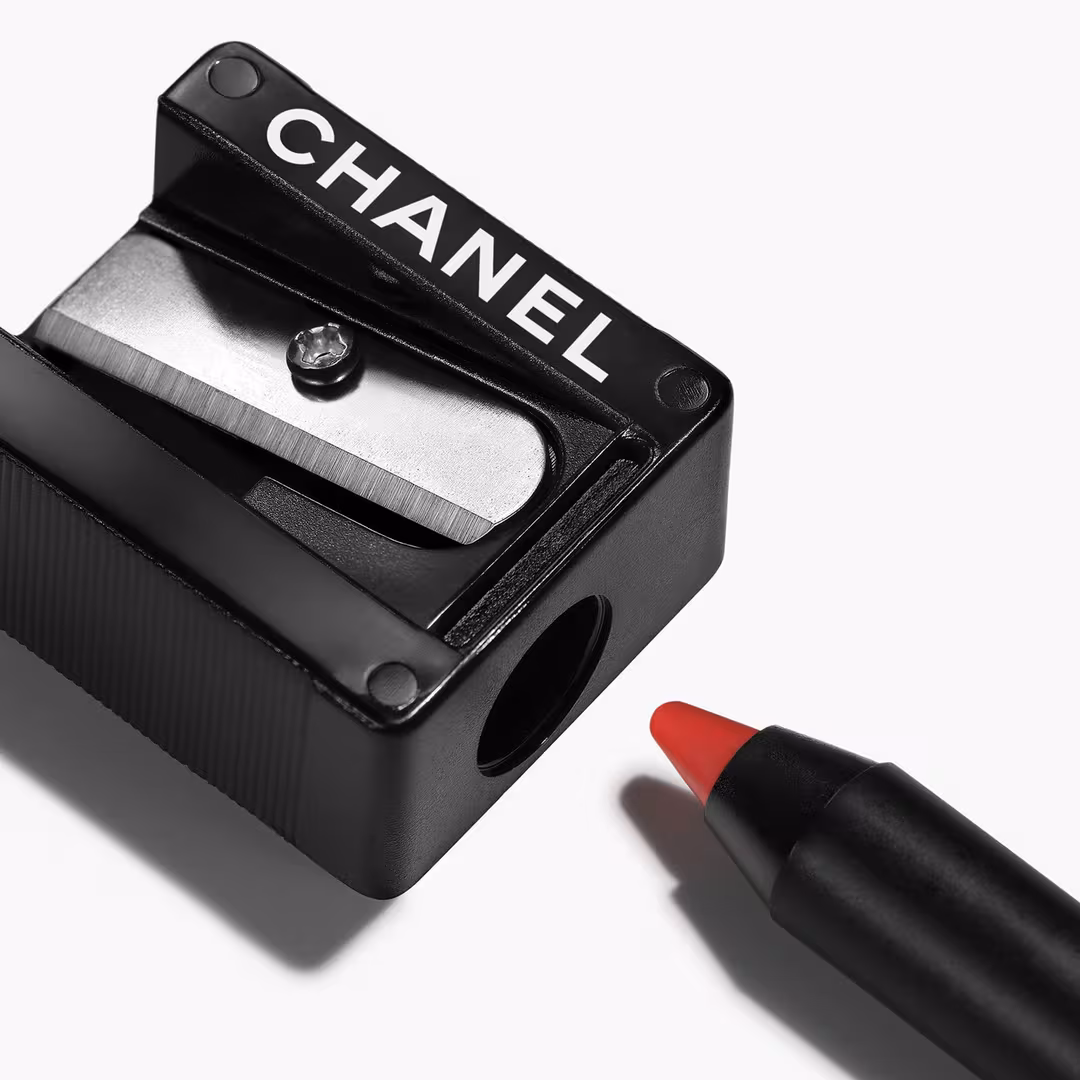 CHANEL  LE CRAYON LÈVRES Precision Lip-Defining Pencil