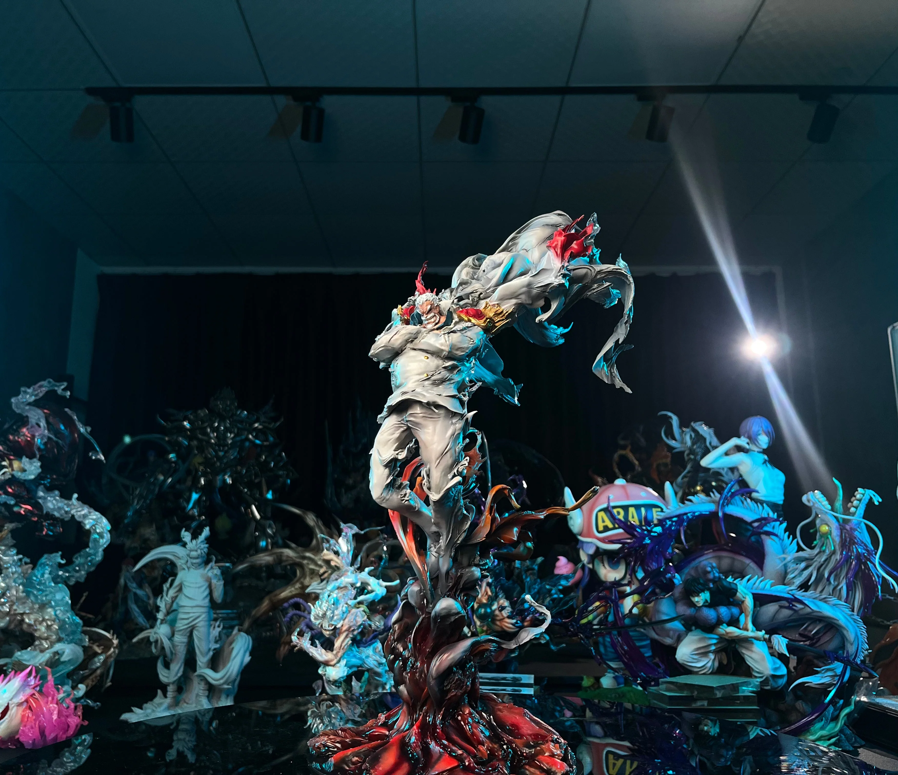 Iron Curtain Studio - Monkey·D·Garp | 蒙奇·D·卡普