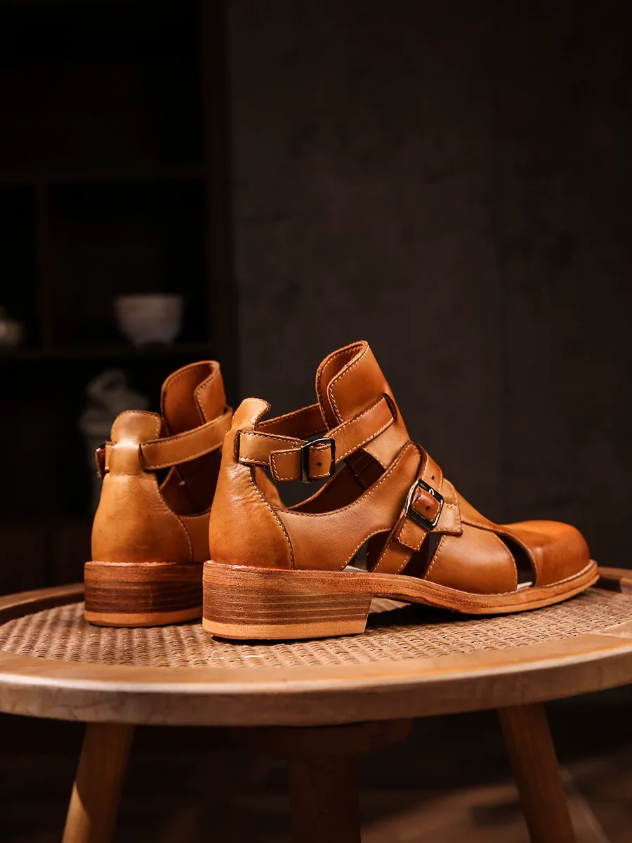 Hand-washed tire cowhide high-top sandals