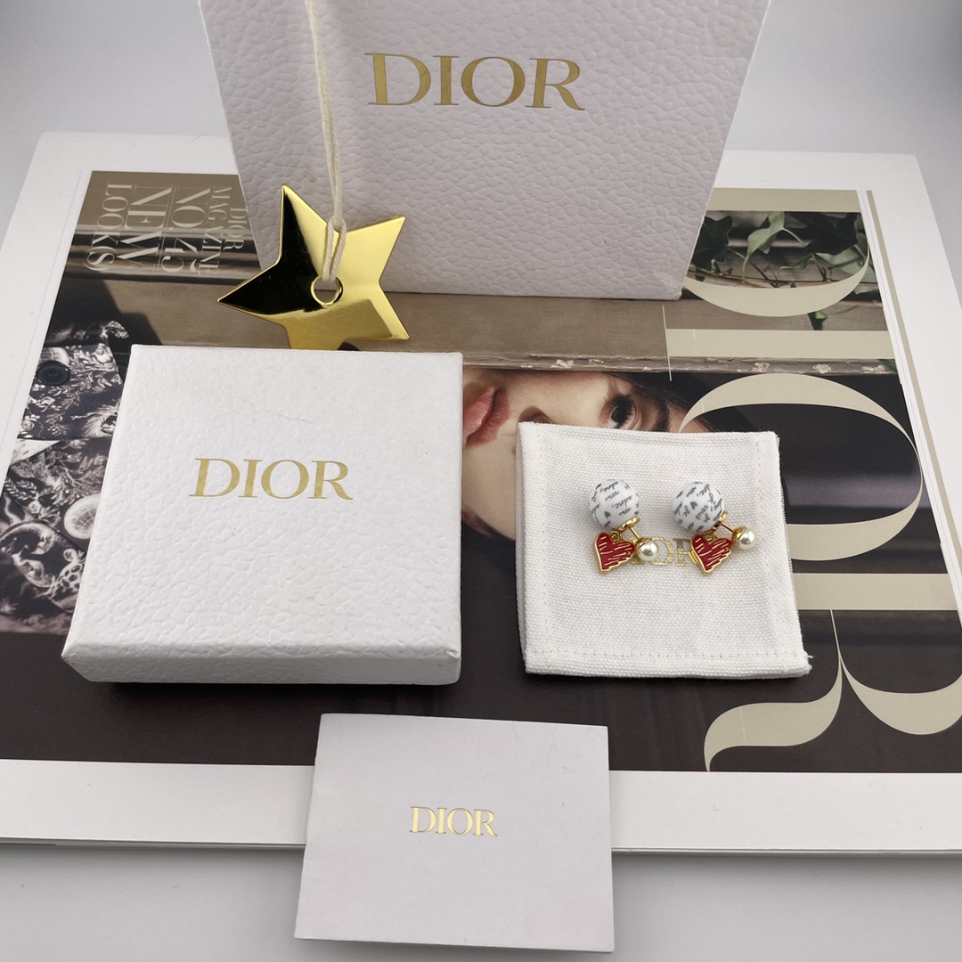 Dior Red Heart Letter Earrings