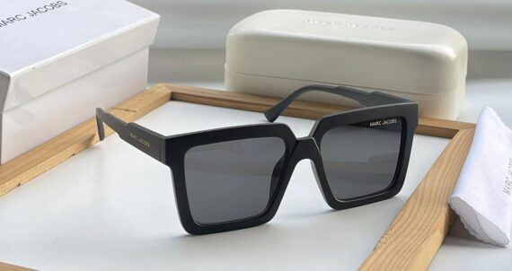 Marc Jacobs sunglasses 25