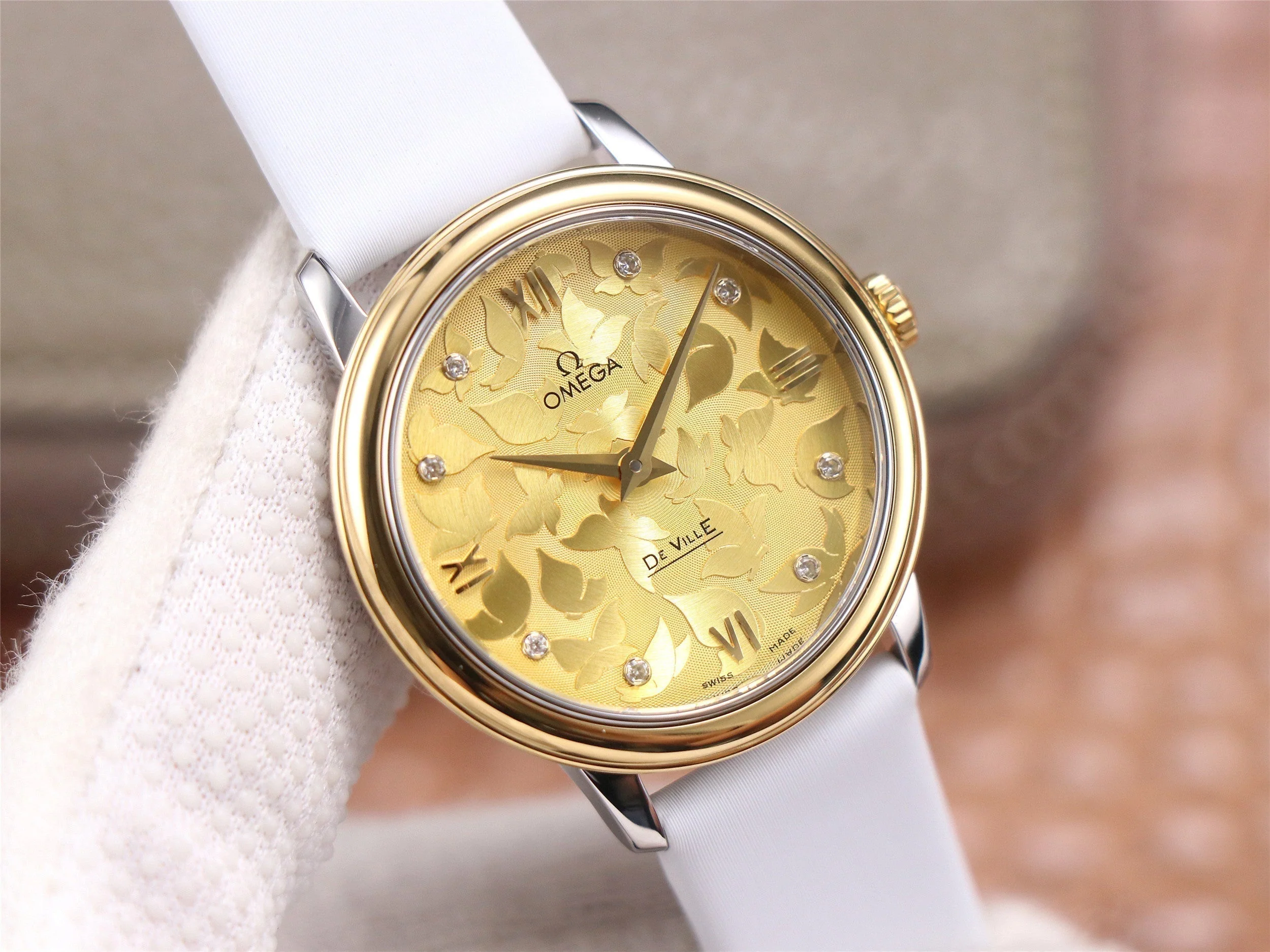 Omega Watch DE VILLE PRESTIGE 32 GOLD CASE YELLOW DIAL
