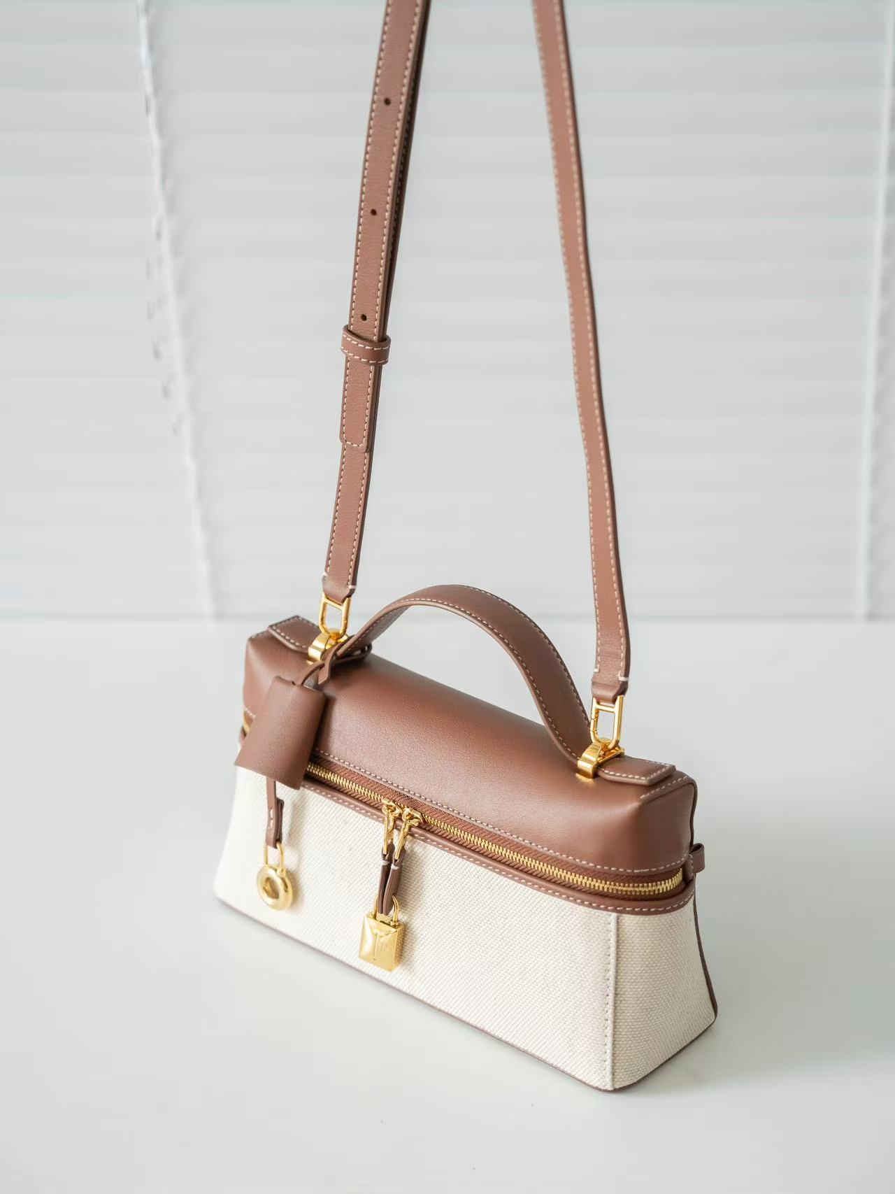 Loro Piana Extra Bag L Underarm Bag Crossbody Bag