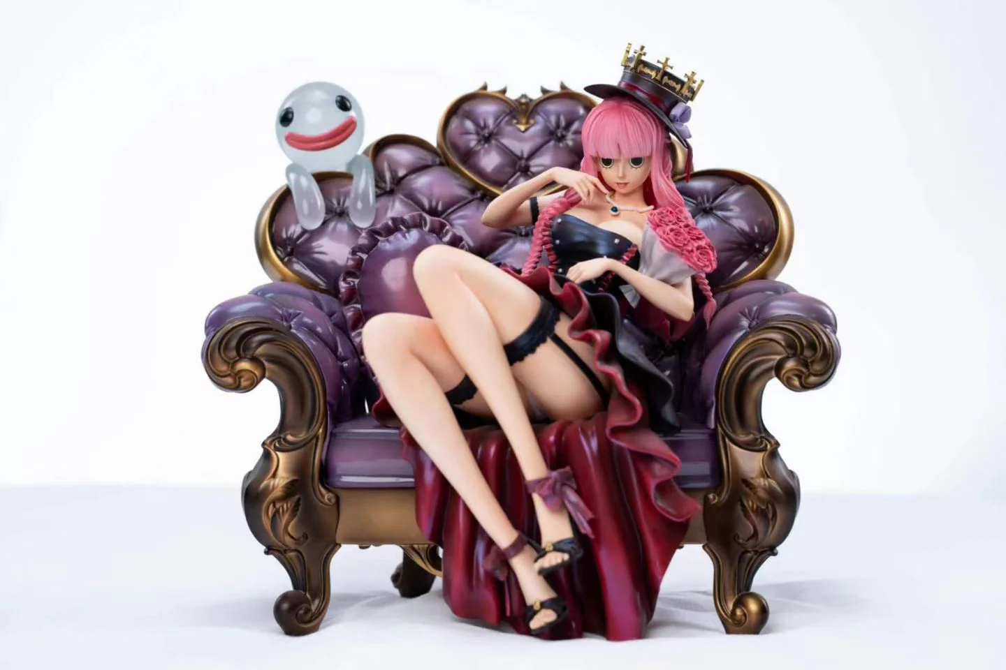 GG Studio - One Piece Sofa Perona | 海贼王 沙发佩罗娜