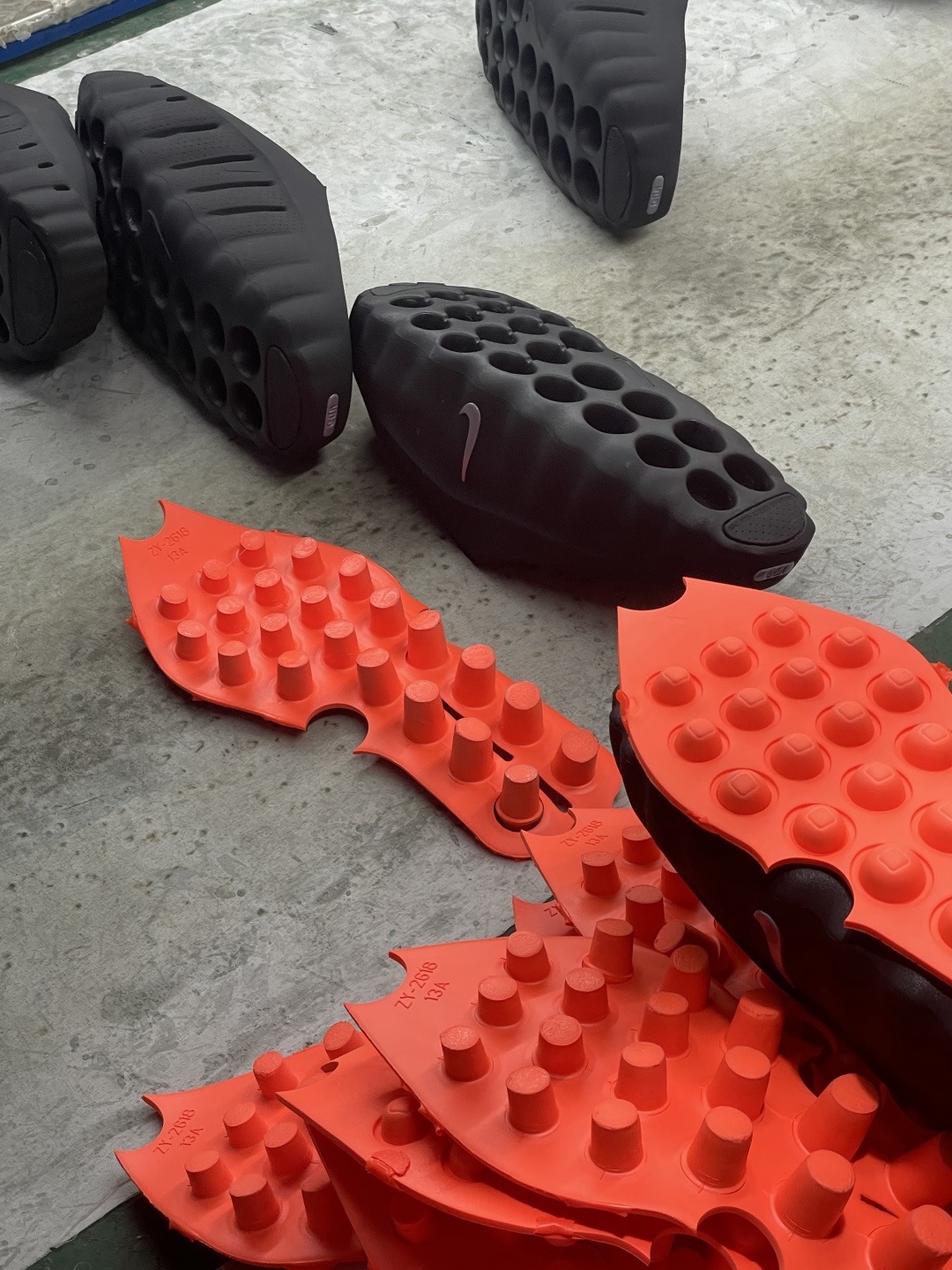 Nike Mind 001 Slide - CCSHOES