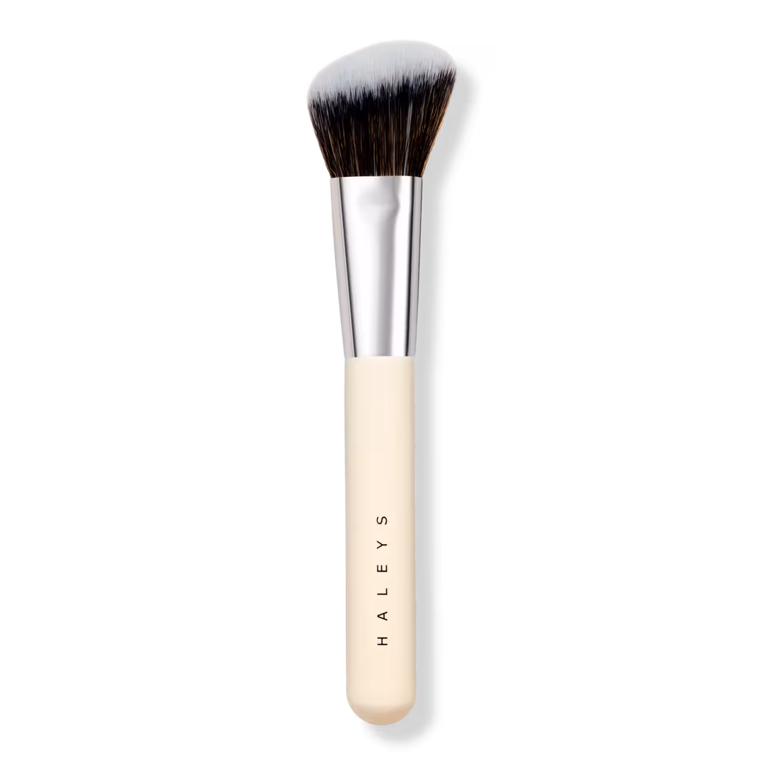HALEYS Beauty  Angled Blush Brush