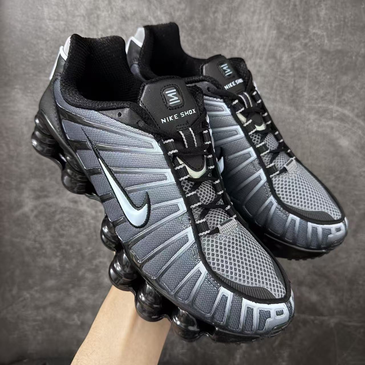 Nike Shox TL Sneakers