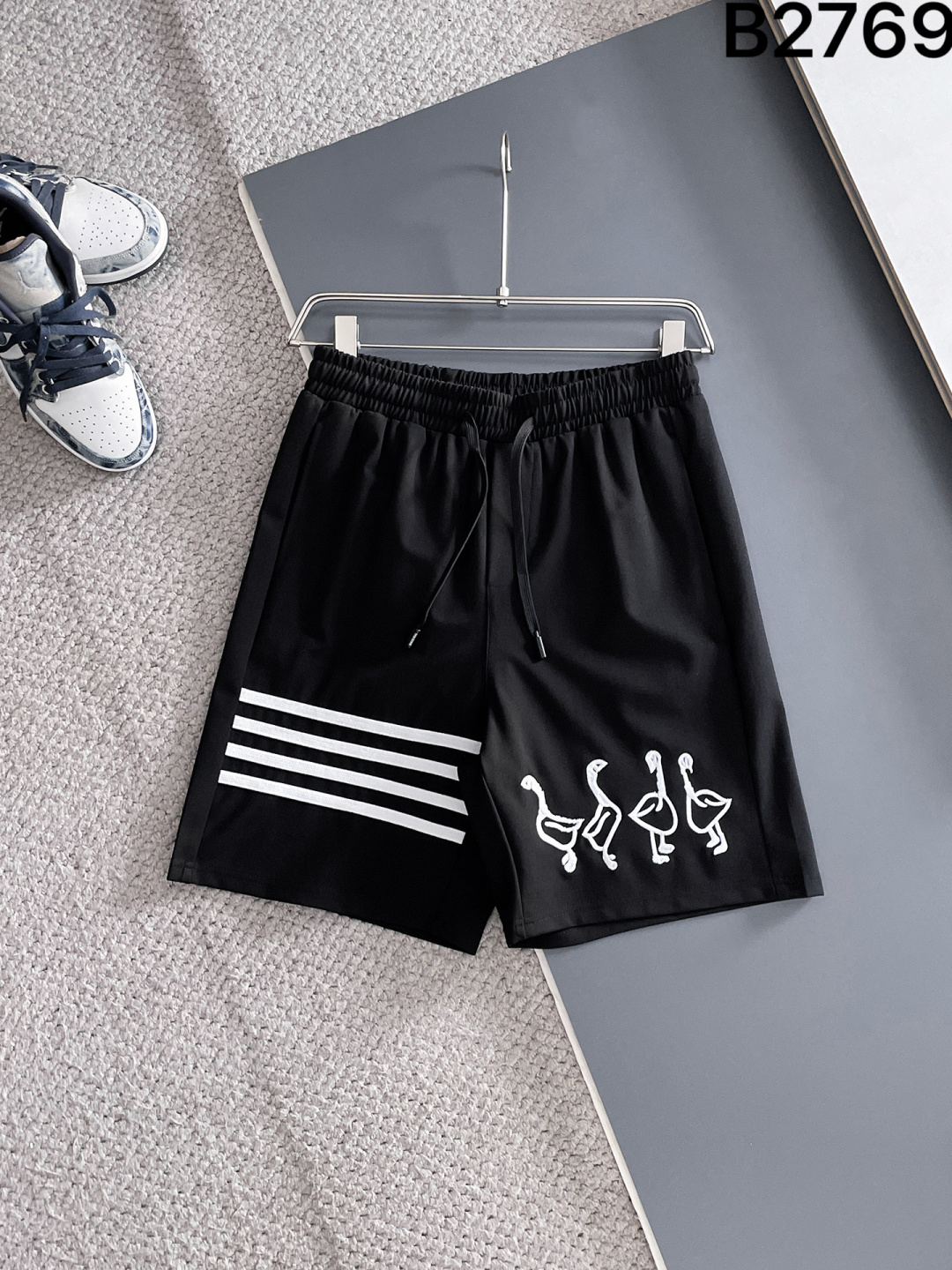 Thom Browne Style 4-Bar Stripe & Ducks Embroidery Sweat