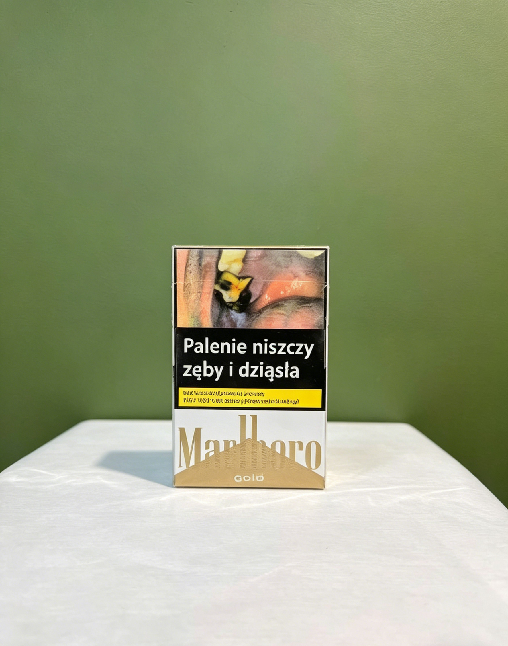 Marlboro Poland 20s Cigarettes x 10 Packs /1 Carton