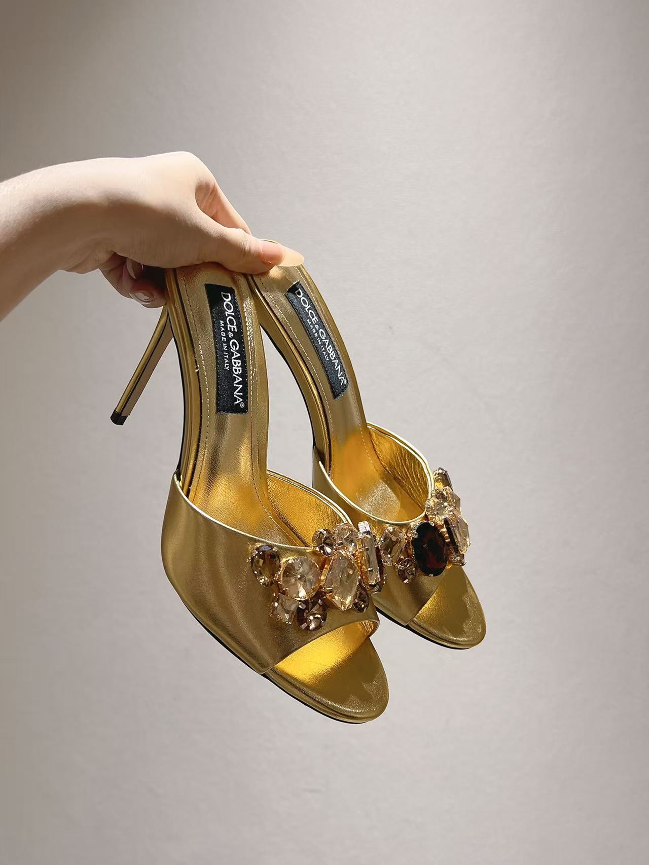 Dujiaban Pointed-Toe High Heels