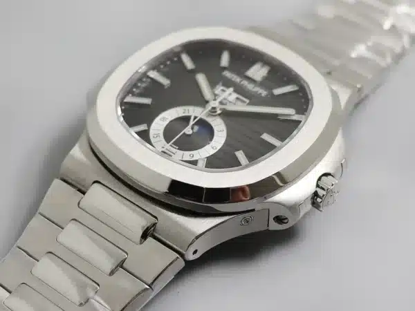 Replica Nautilus 5726/1A-014 Patek Philippe Annual Calendar, Moon phases 40.5 mm,Steel