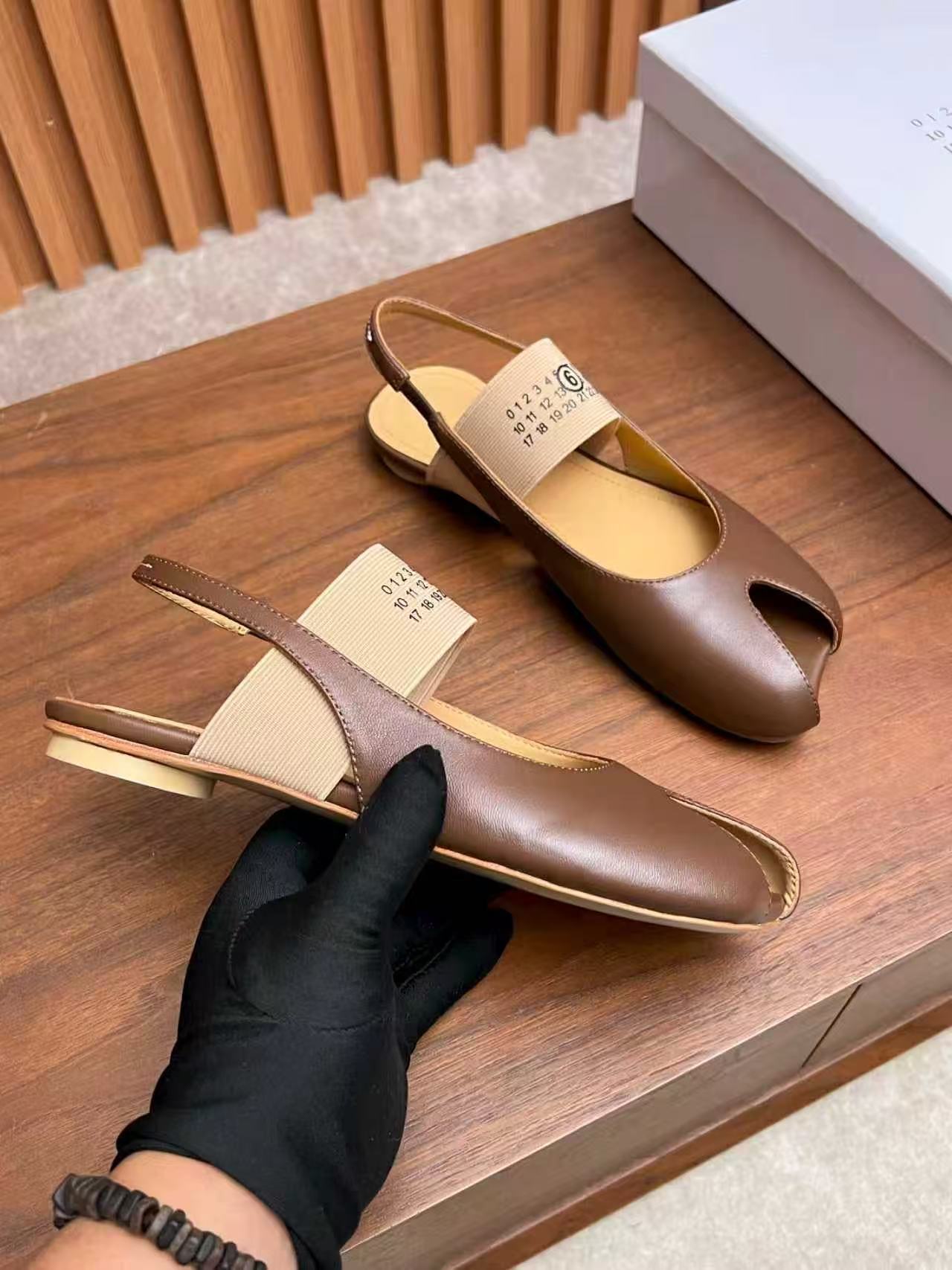 Maison Margiela Spring/Summer New Ballet Mary Jane Flat Toe Sandals