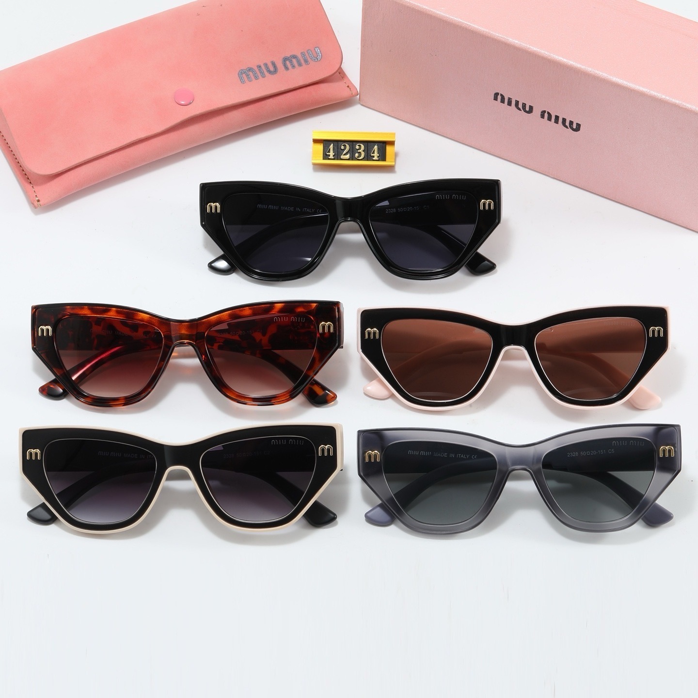 Miu Miu Fashionable Sunglasses
