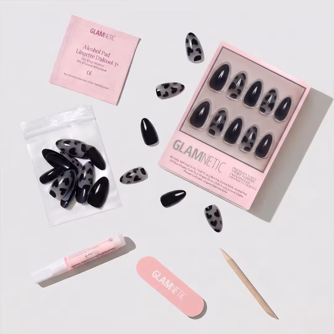 Glamnetic  Love Me Not Press-On Nails