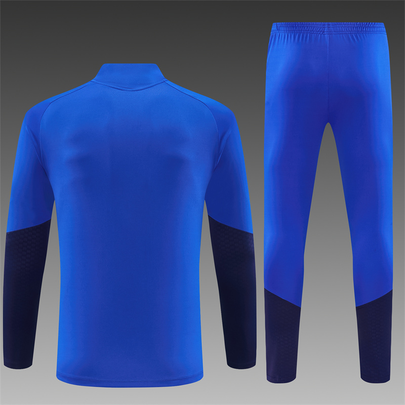 2026/2027 Manchester United  Half Zip Training Kit (Adult Kids Kit)