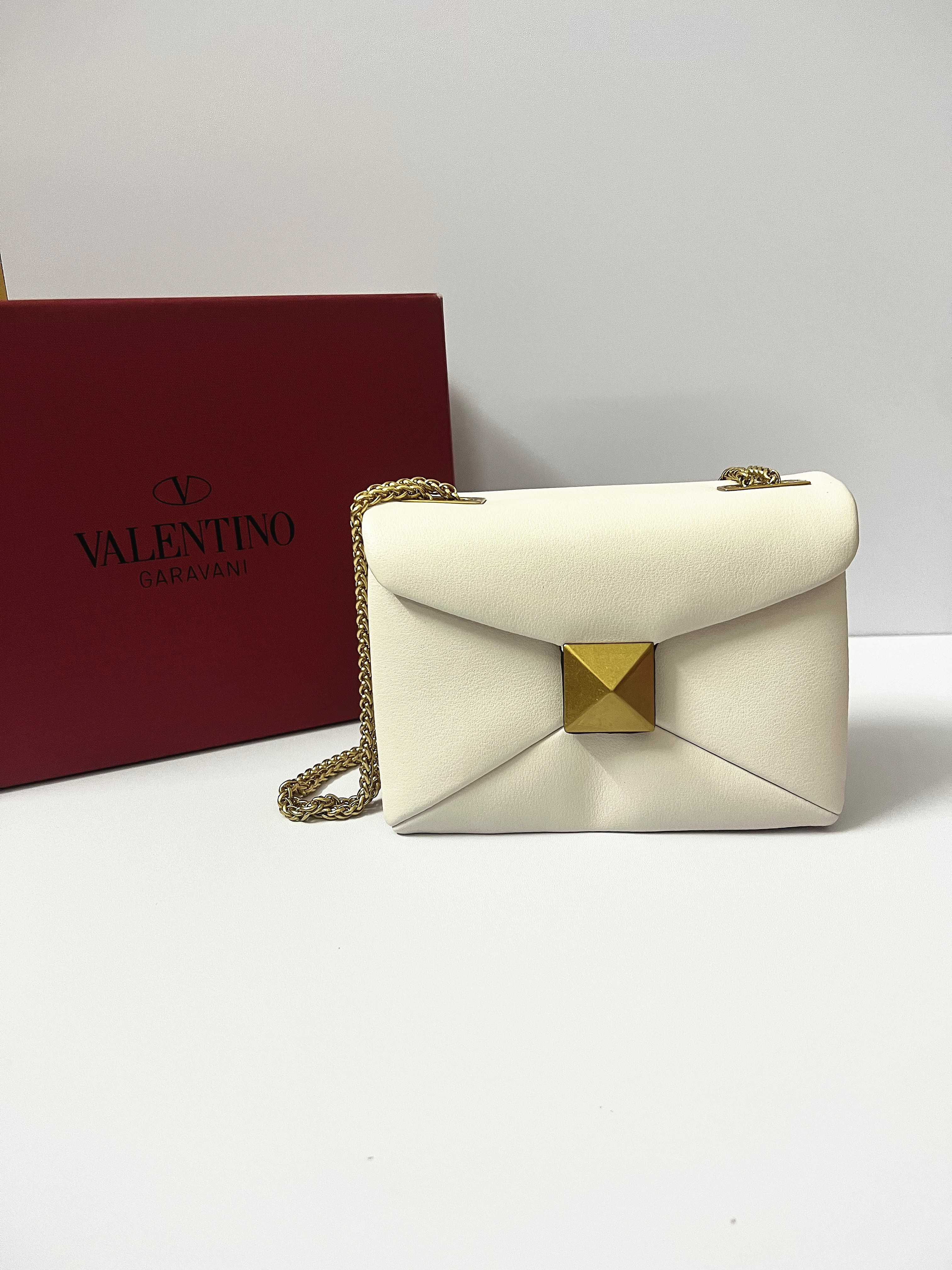 Valentino One Stud Padded Nappa Leather Maxi Gold Stud Envelope Chain Shoulder Bag