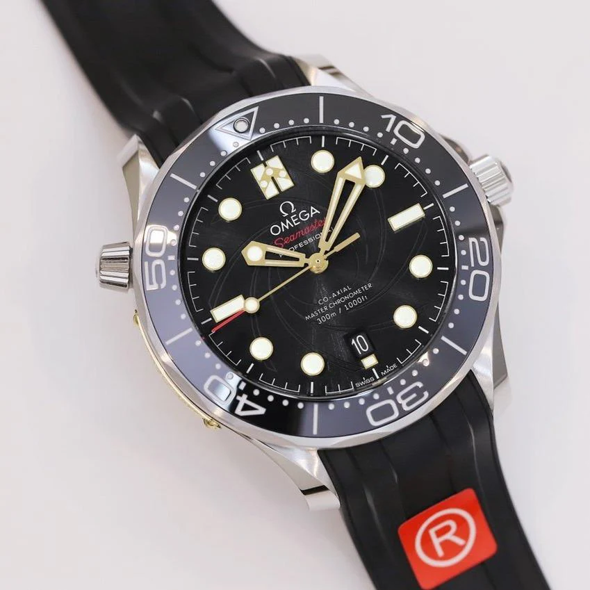Omega Watch SEAMASTER DIVER 300 007 CERAMIC BEZEL STAINLESS STEEL BLACK DIAL