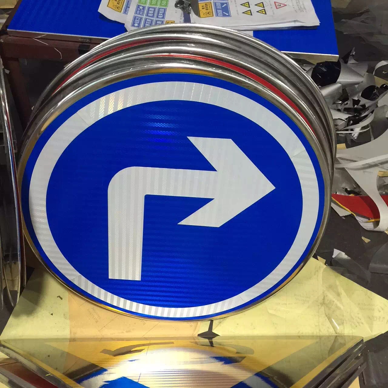 Customized traffic highway signs, round and triangular signs, aluminum plate with reflective film, 5 km/h speed limit indicator sign