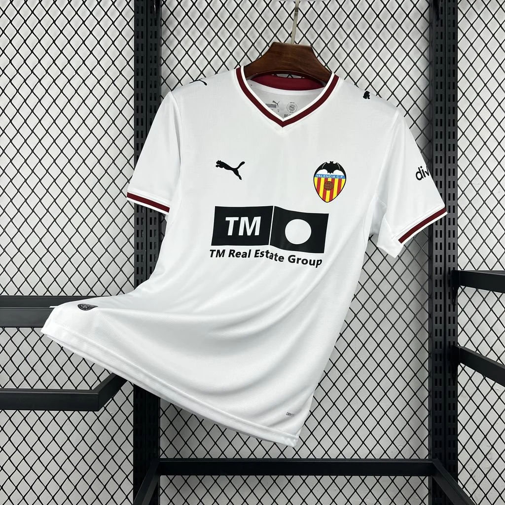 Valencia 2026/27 Home