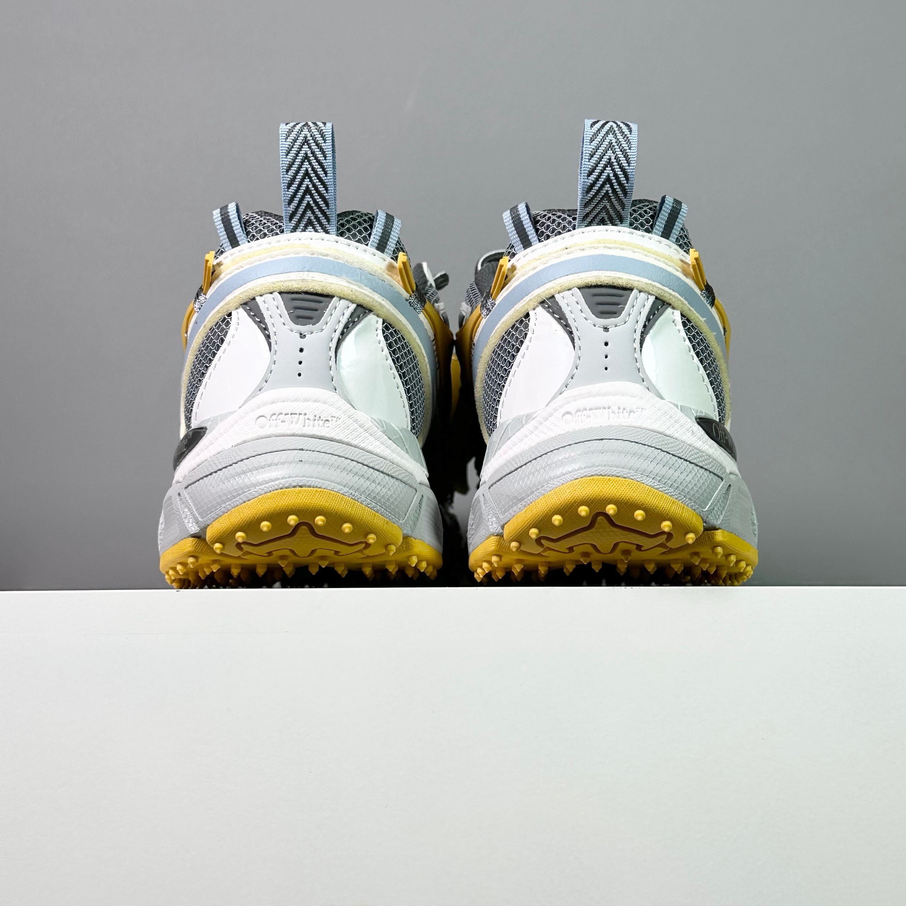 Off-White Be Right Back - CCSHOES