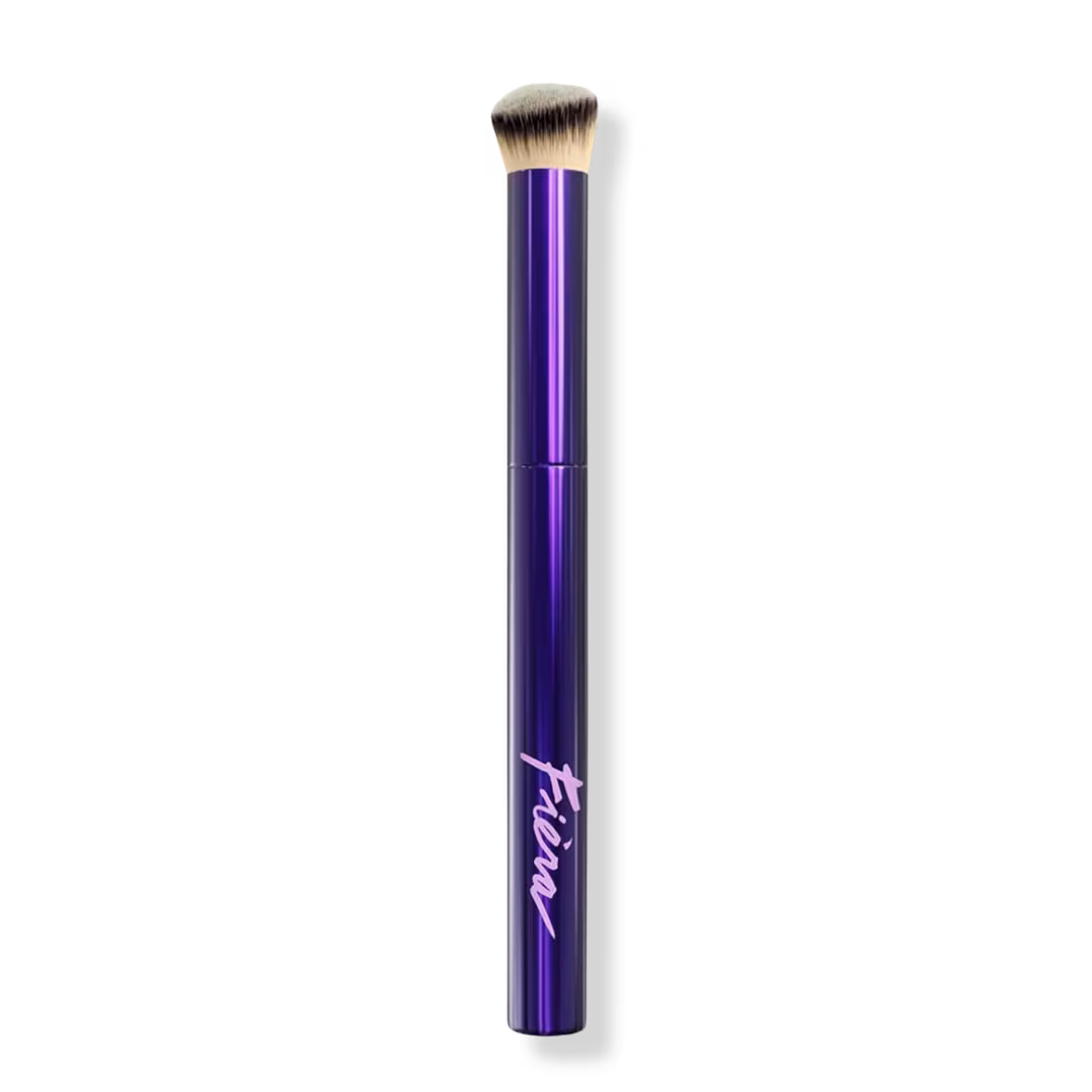 Fièra Cosmetics  Contoured Concealer Brush