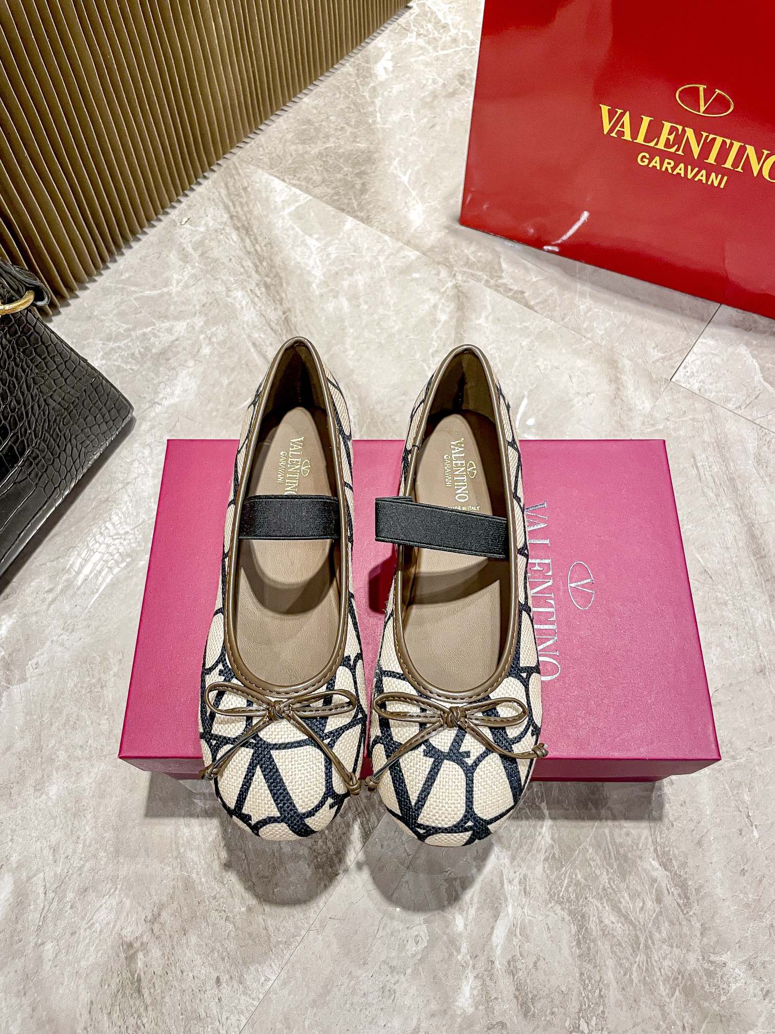 Valentino Garavani Toile Iconographe VLogo Beige Canvas Bow Detail Mary Jane Ballet Flats