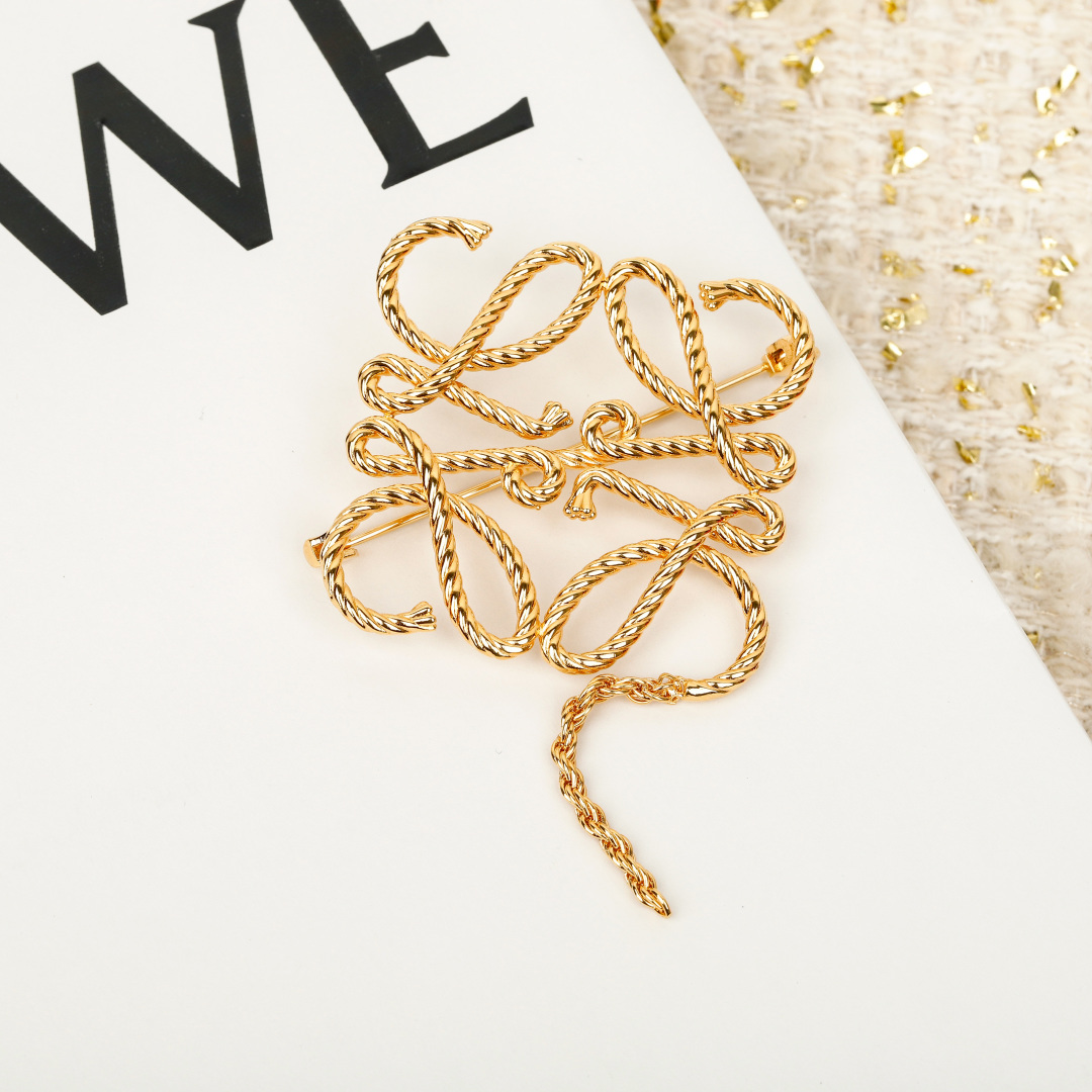 Loewe Brooch