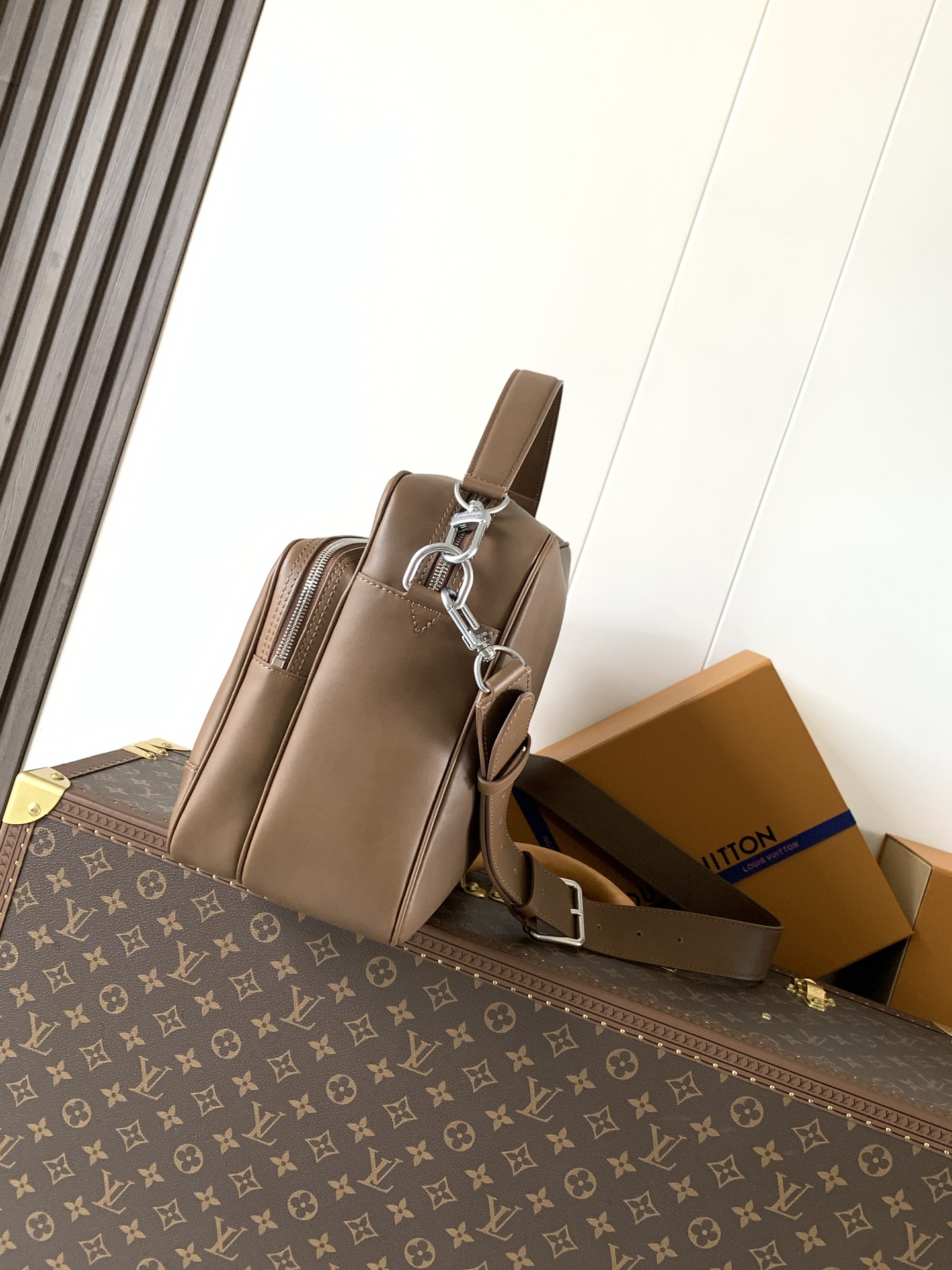LV Nil XL handbag