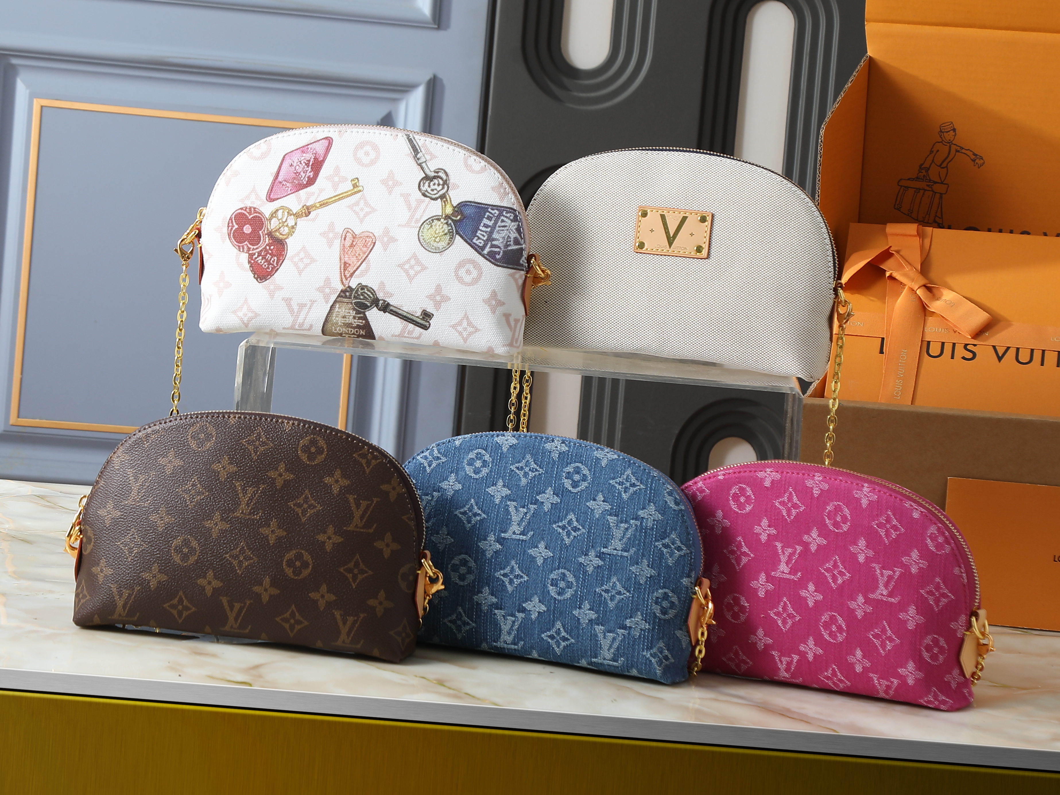 LV Capucines Top Handle Bag