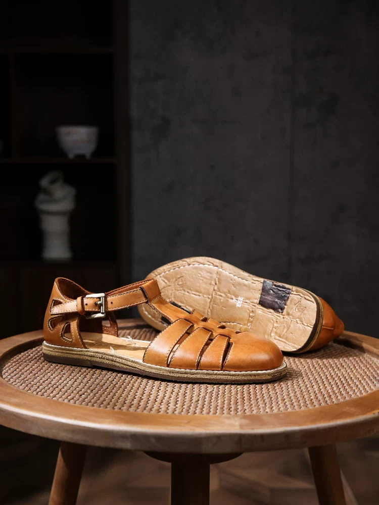 Hand-woven bag head Roman sandals
