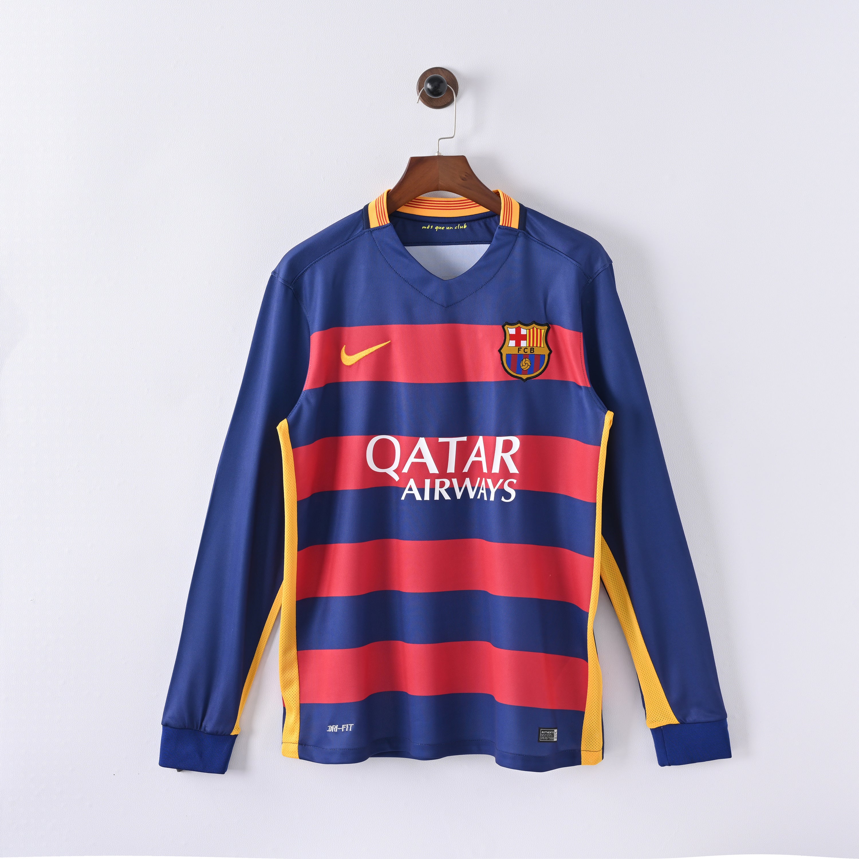 Barcelona Long Sleeve Retro Vintage Home Vintage Jersey Men 2015-2016