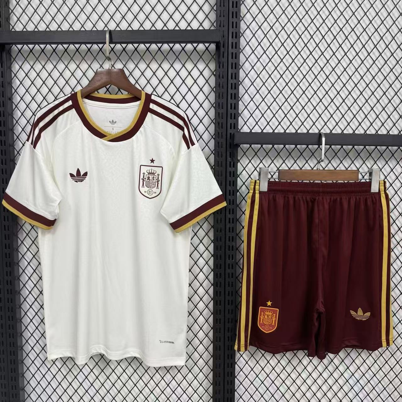 2026 Spain away fan kit