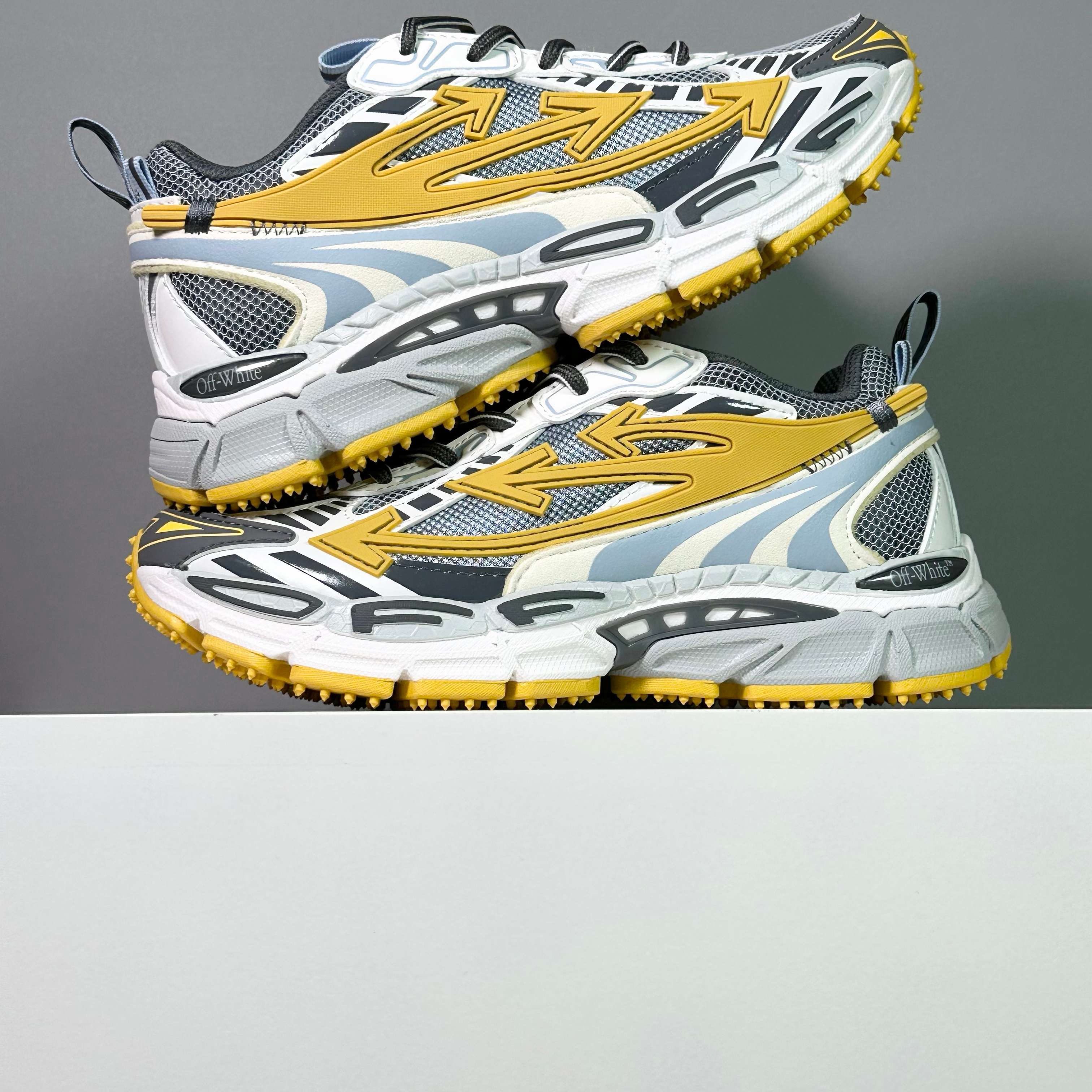 Off-White Be Right Back - CCSHOES